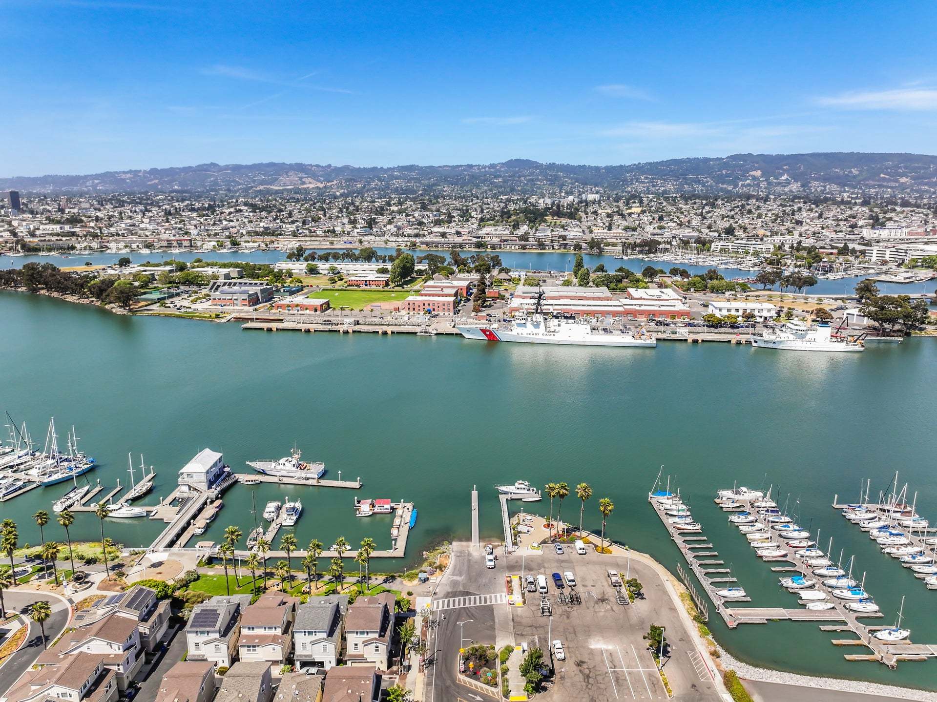 Skyline by Trumark Homes in Alameda, CA I Marina