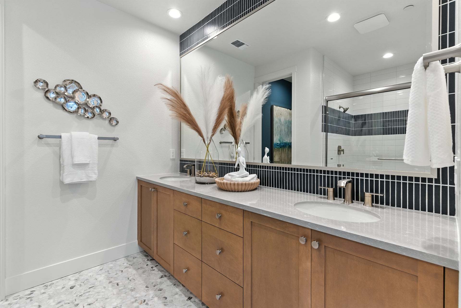 Skyline by Trumark Homes in Alameda, CA I Residence 2 Model I Primary Bathroom