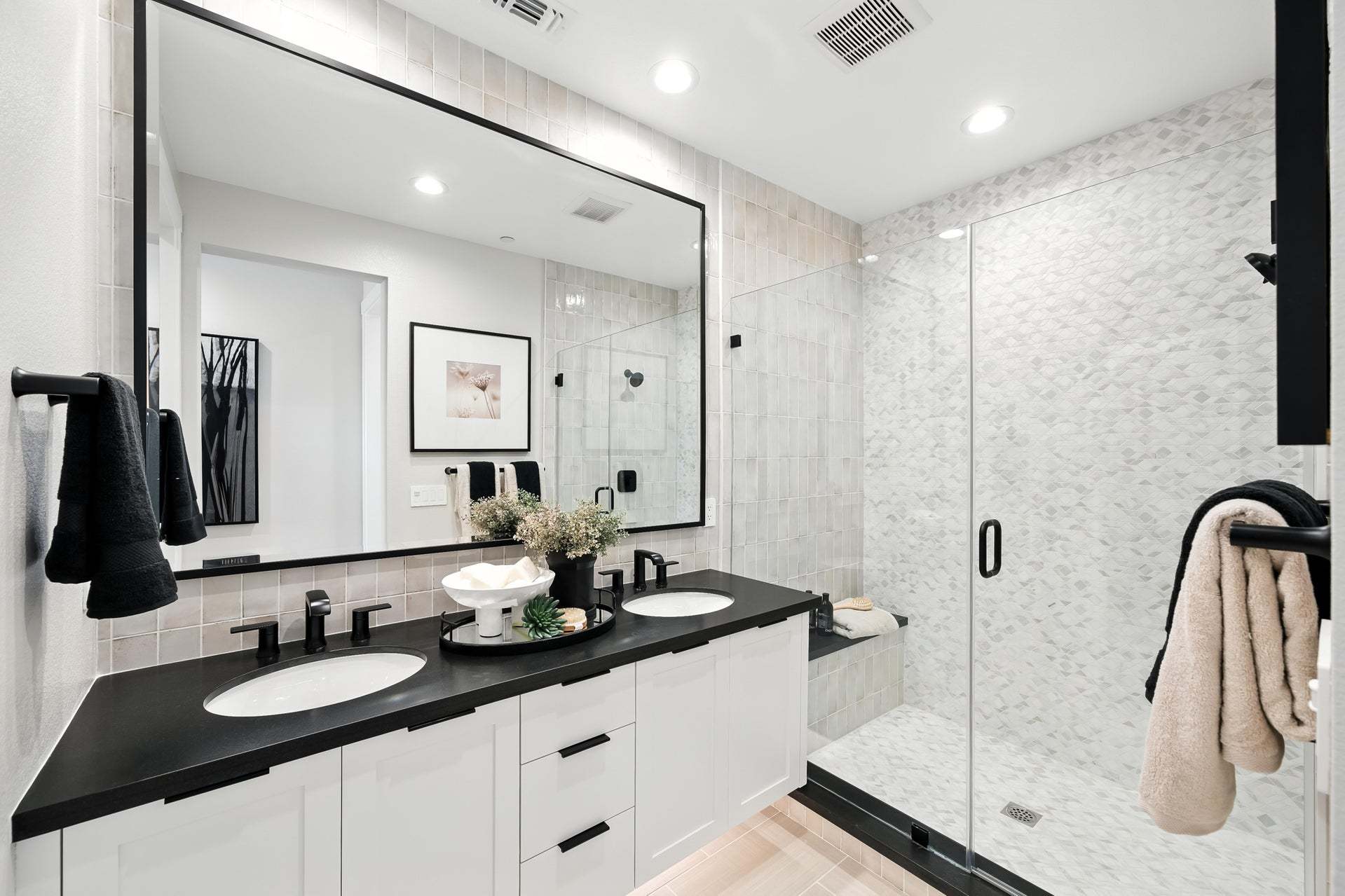 Skyline by Trumark Homes in Alameda, CA I Residence 3 Model I Primary Bathroom