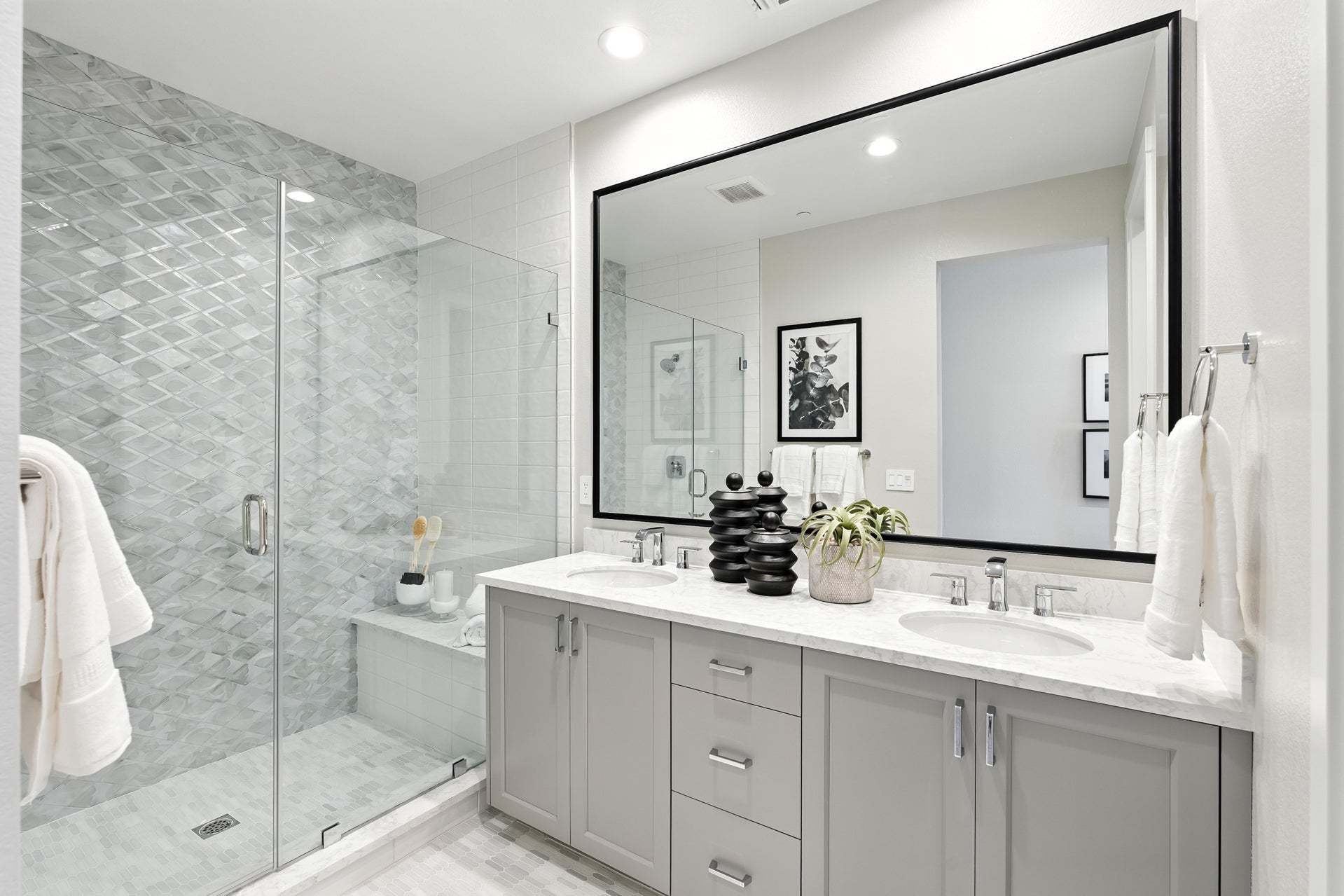Skyline by Trumark Homes in Alameda, CA I Residence 4 Model I Primary Bathroom