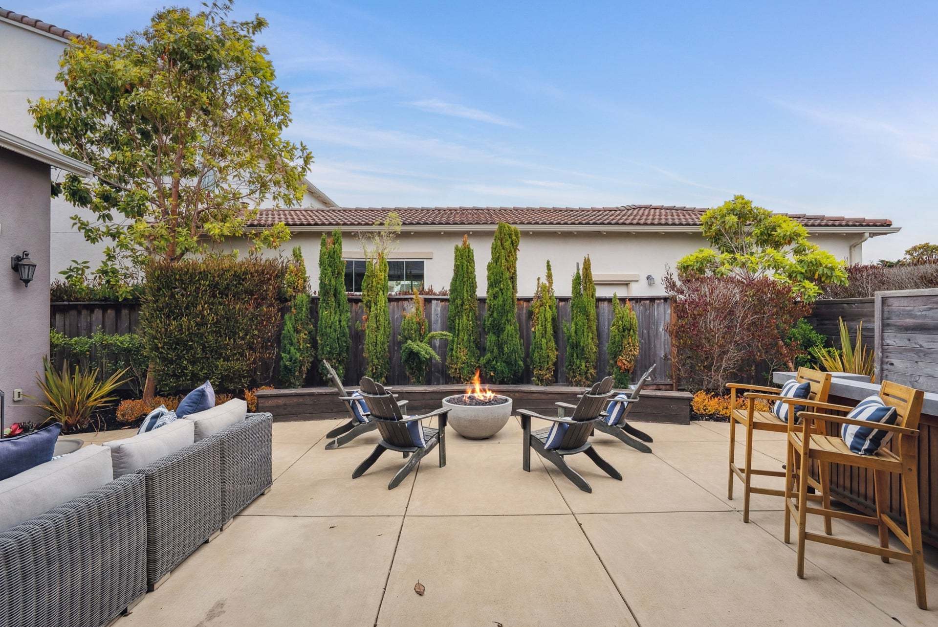 Layia at Sea Haven | Bardin | Backyard