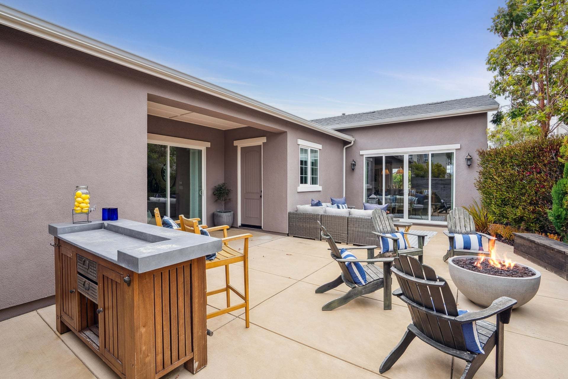 Layia at Sea Haven | Bardin | Backyard