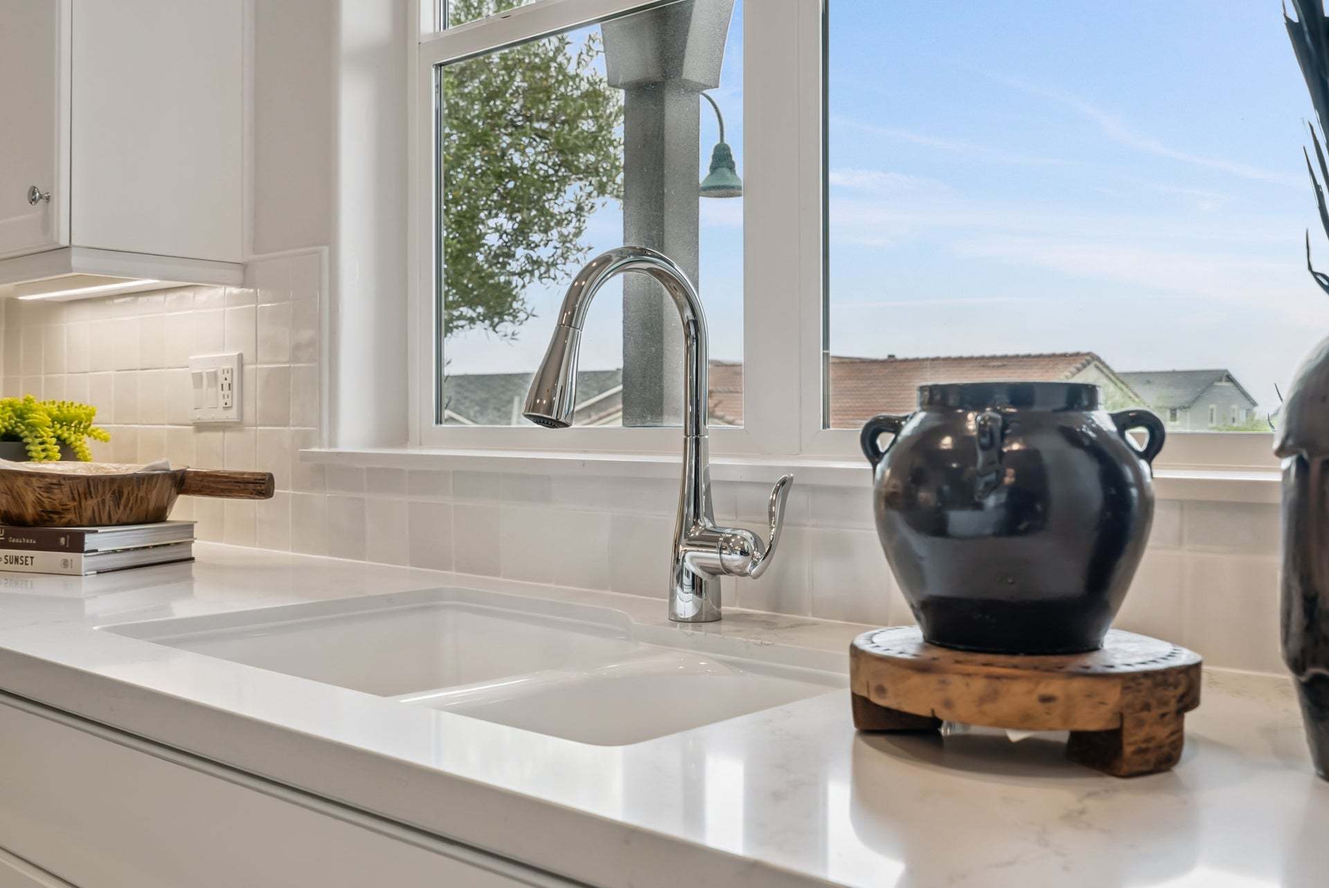 Layia at Sea Haven | Tate Model | Kitchen