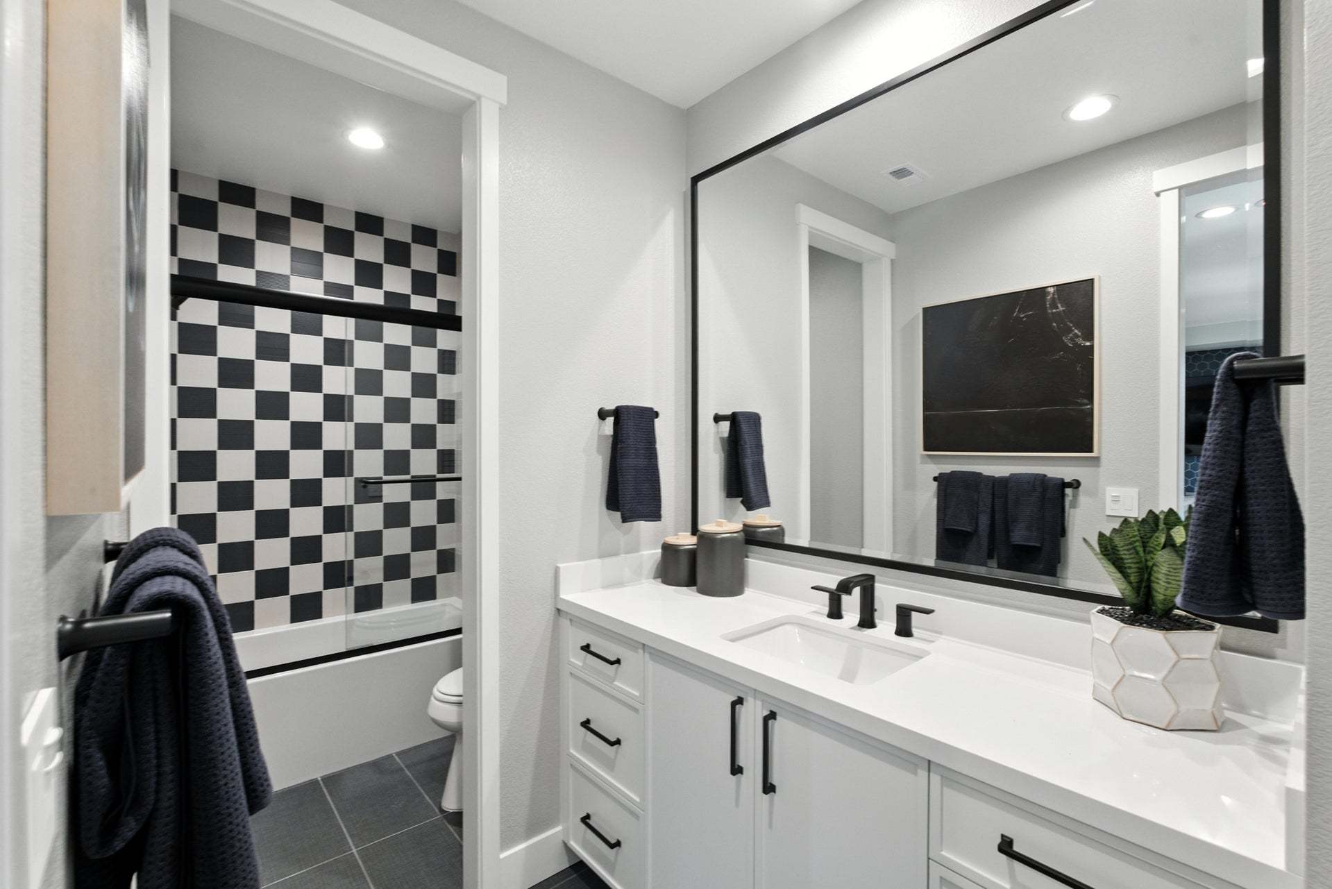 Apricot Estates by Trumark Homes in Brentwood, CA I Residence 1 Model I Bathroom