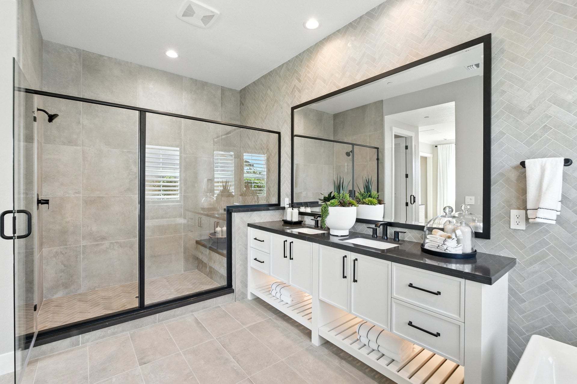 Apricot Estates by Trumark Homes in Brentwood, CA I Residence 1 Model I Primary Bathroom