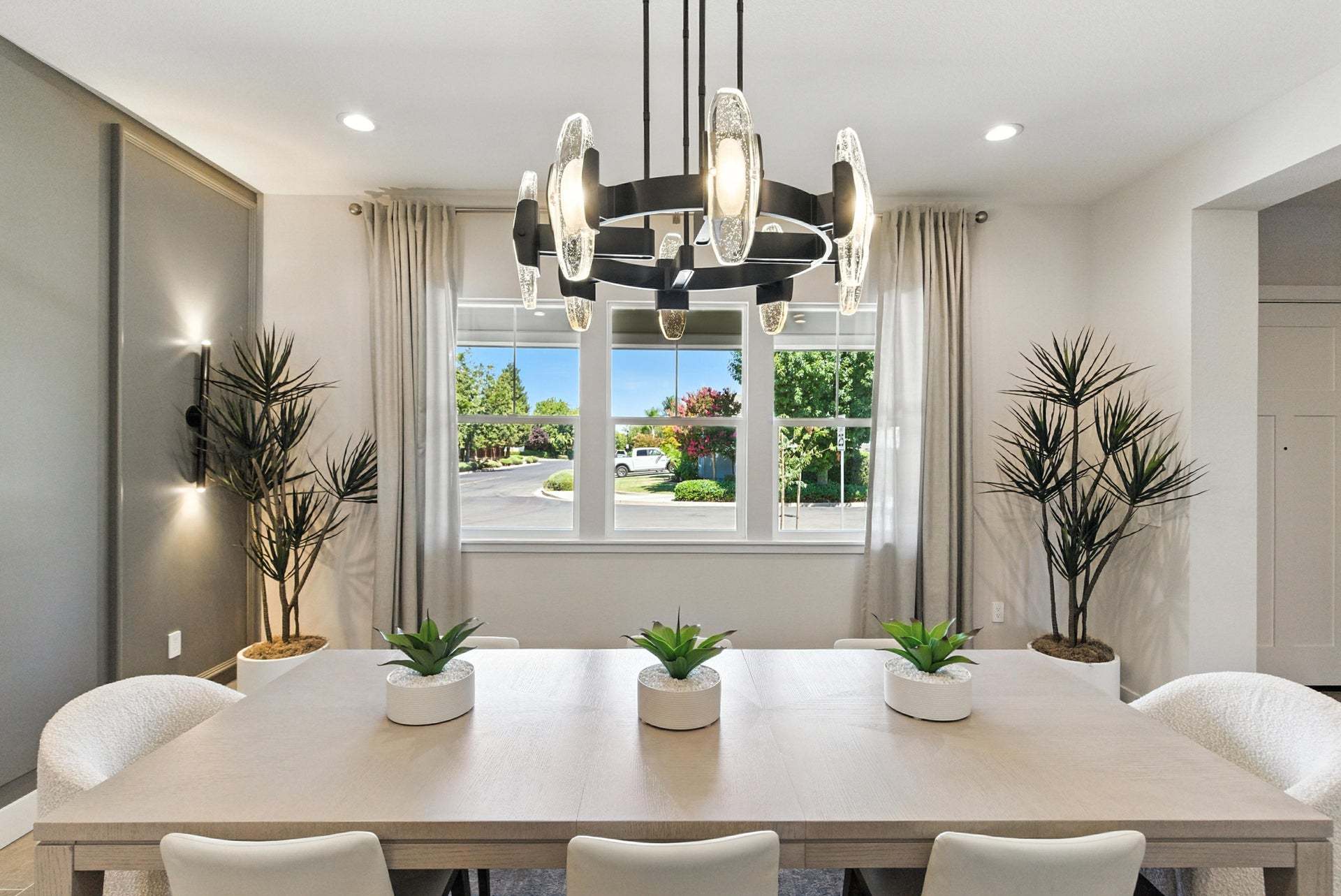 Apricot Estates by Trumark Homes in Brentwood, CA I Residence 2 Model I Dining Room