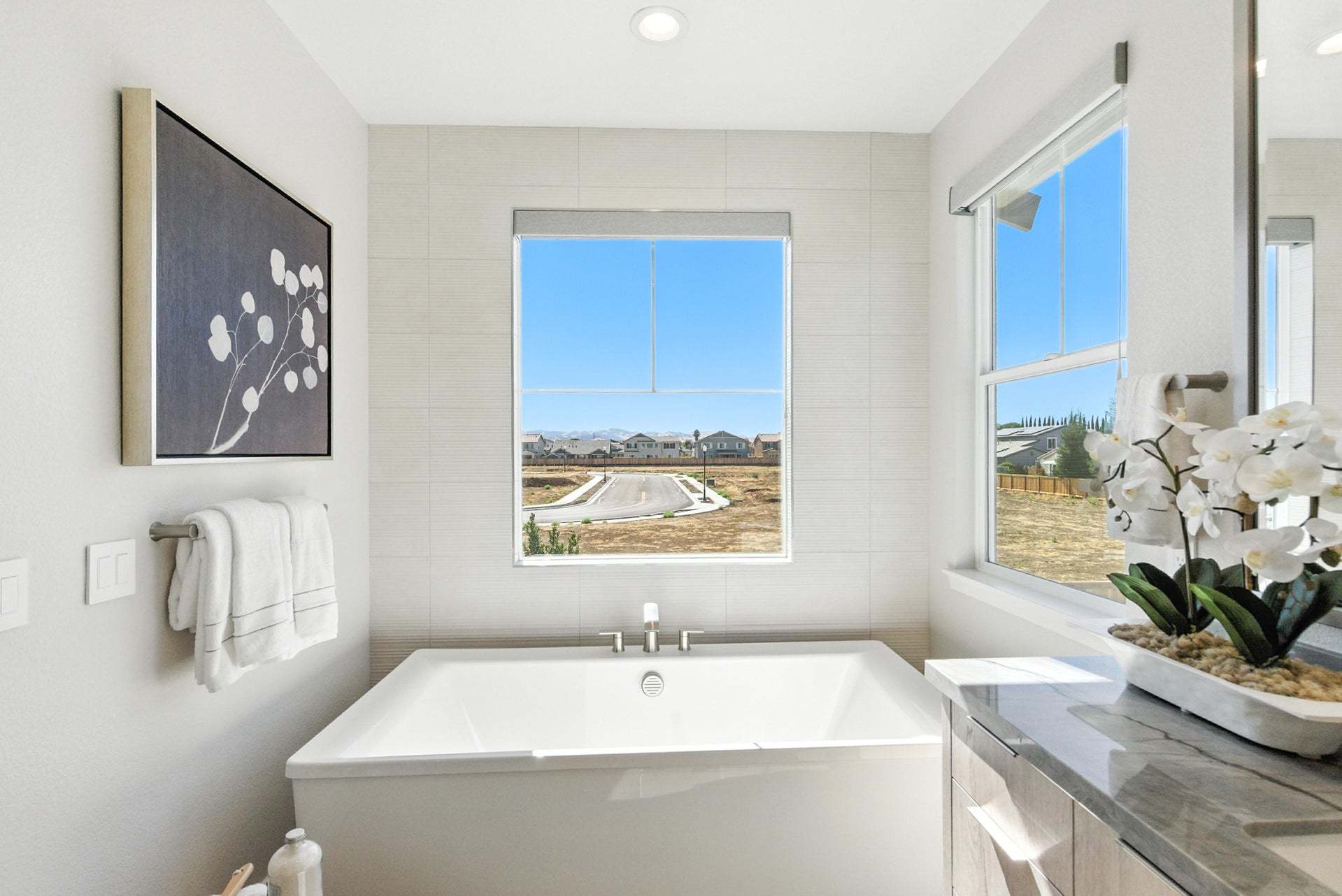 Apricot Estates by Trumark Homes in Brentwood, CA I Residence 2 Model I Primary Tub
