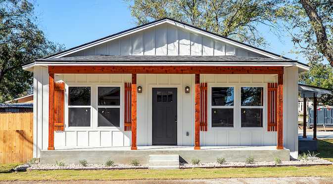 casa en Tunnell Construction por Tunnell Construction