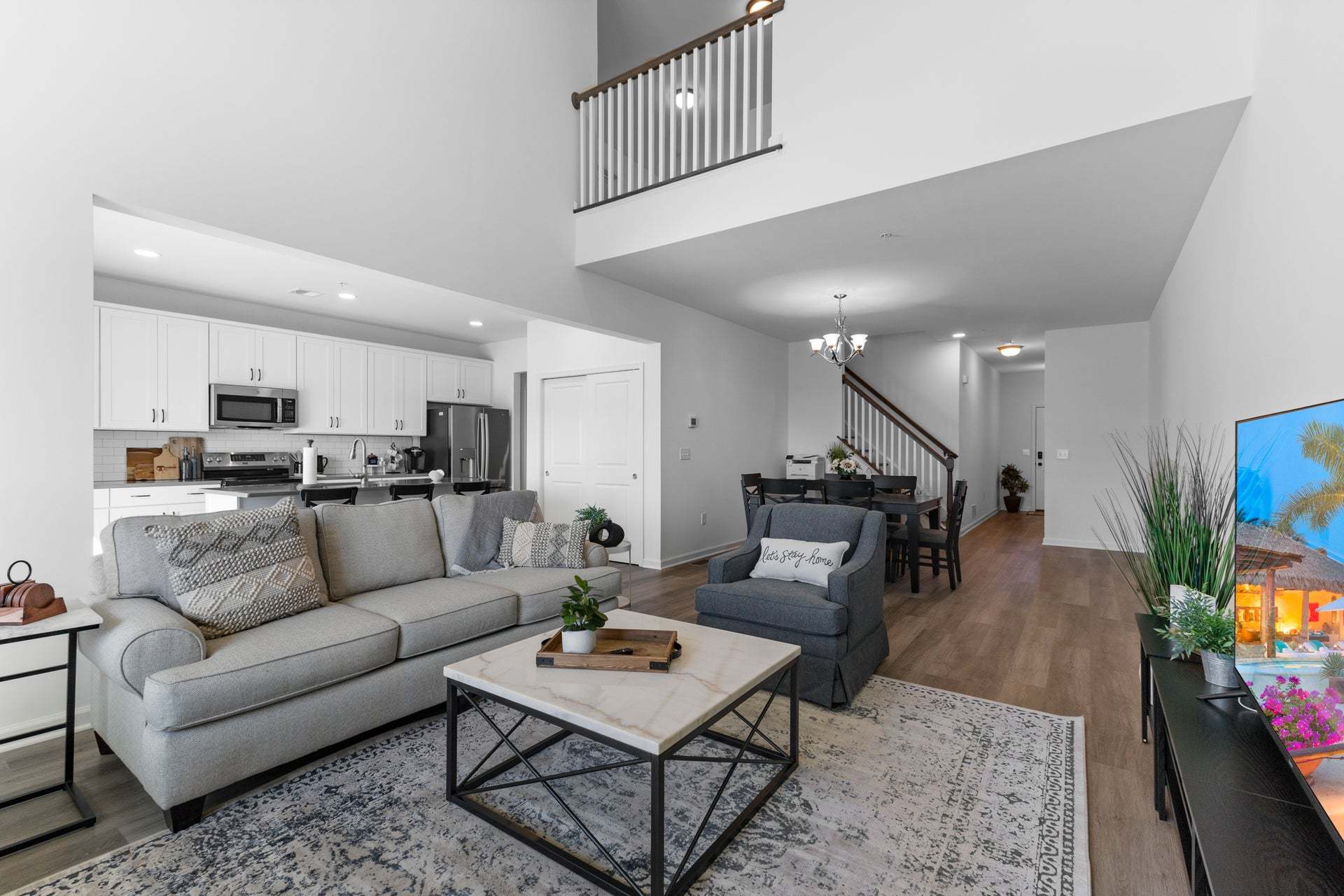 Grayson 2-Story Great Room