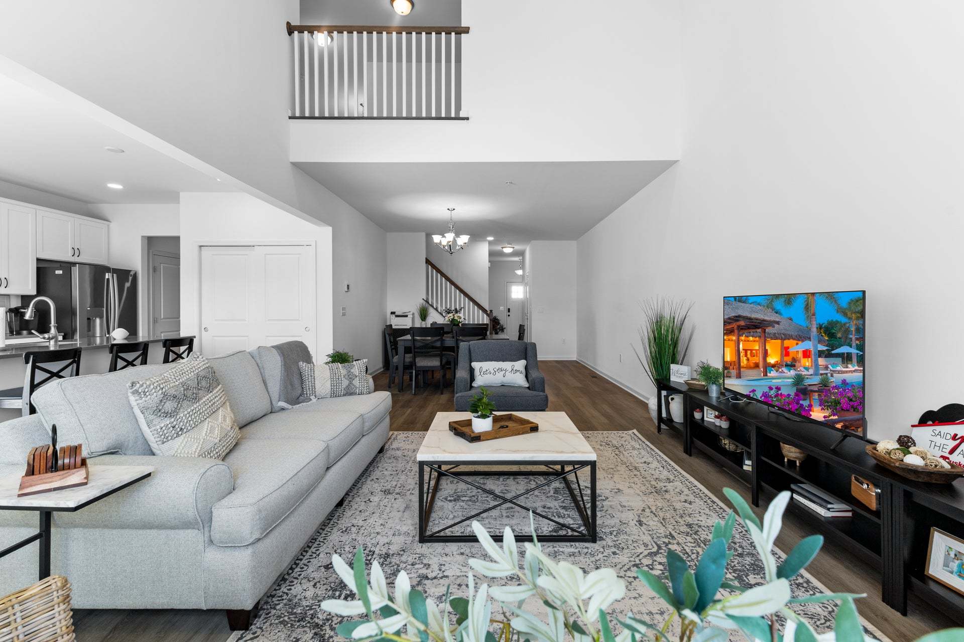 Grayson 2-Story Great Room