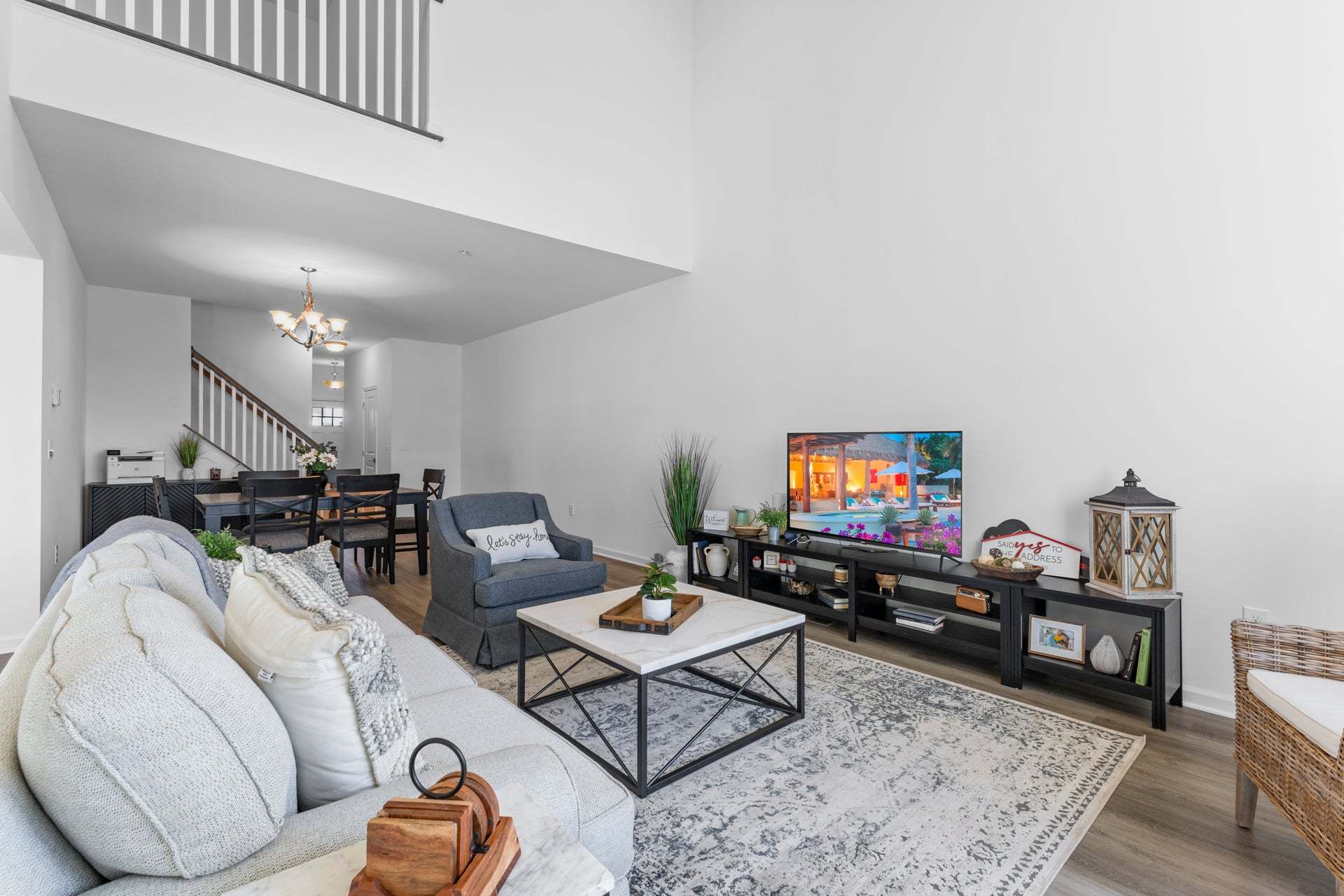 Grayson 2-Story Great Room