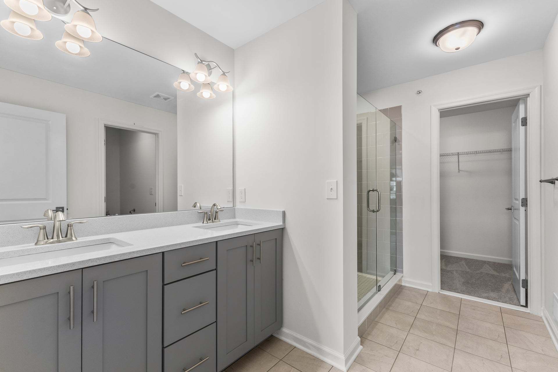 Grayson Owners' Bath