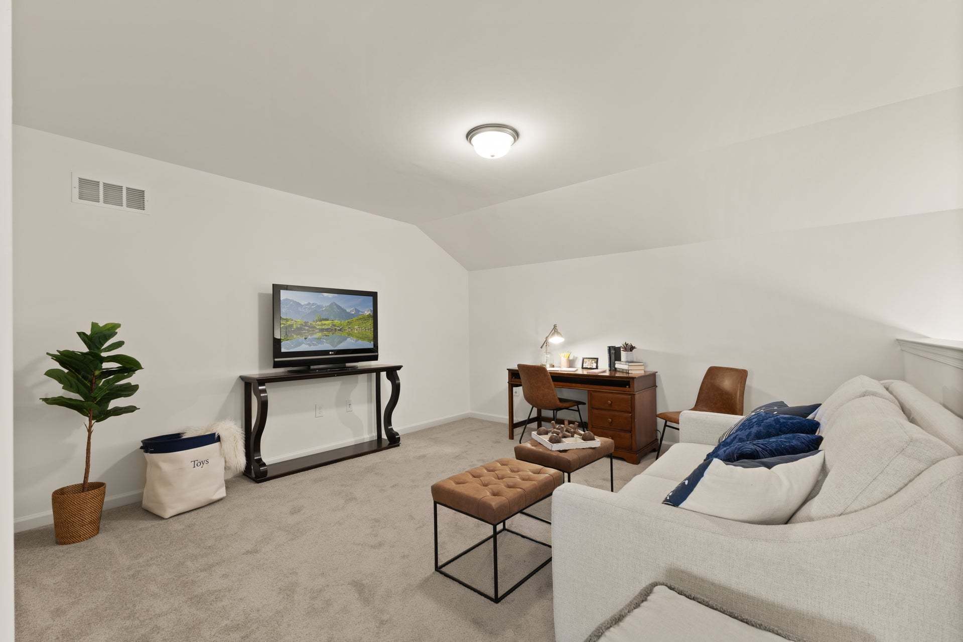 Griffin Game Room/Loft