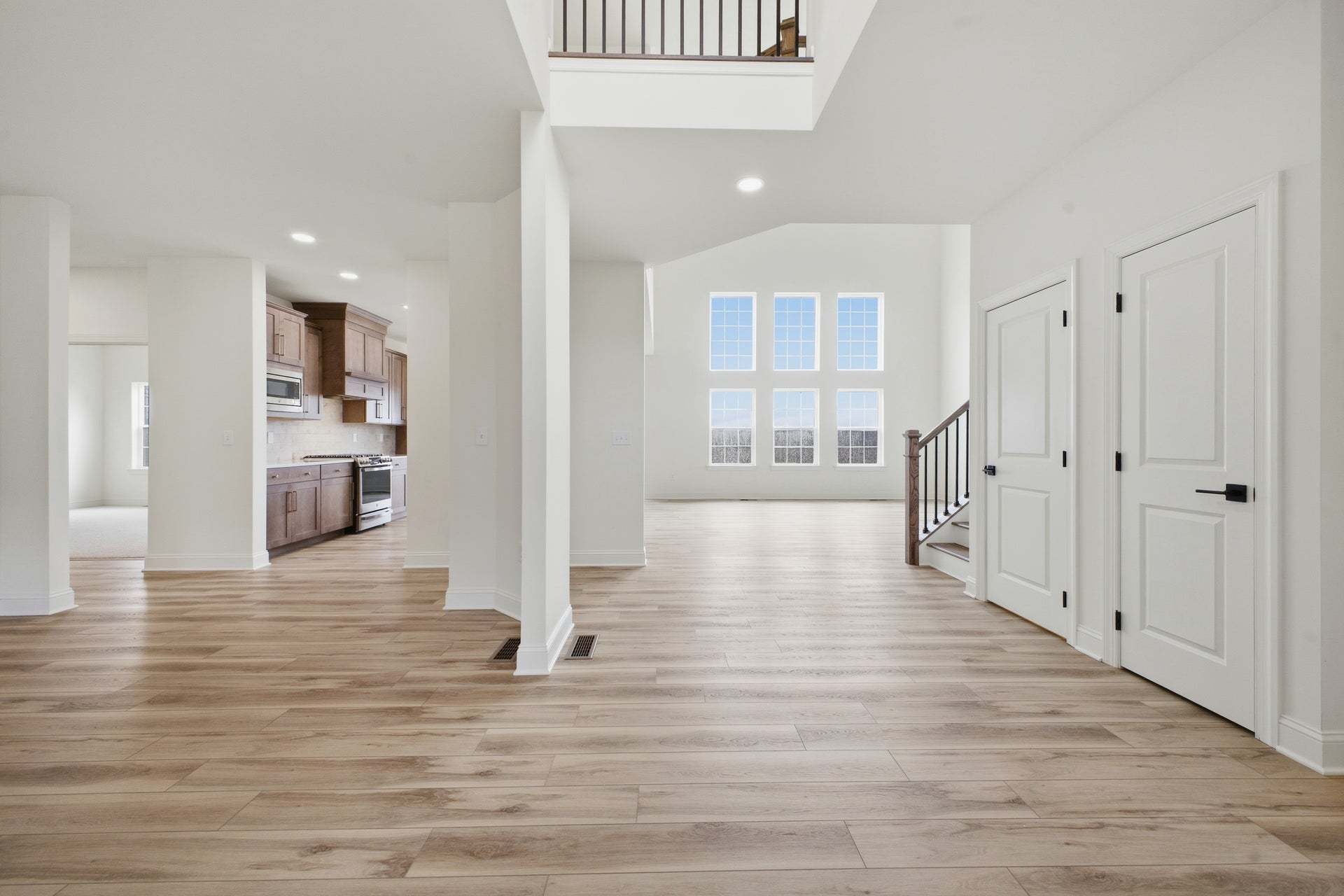 Sienna 2-Story Foyer