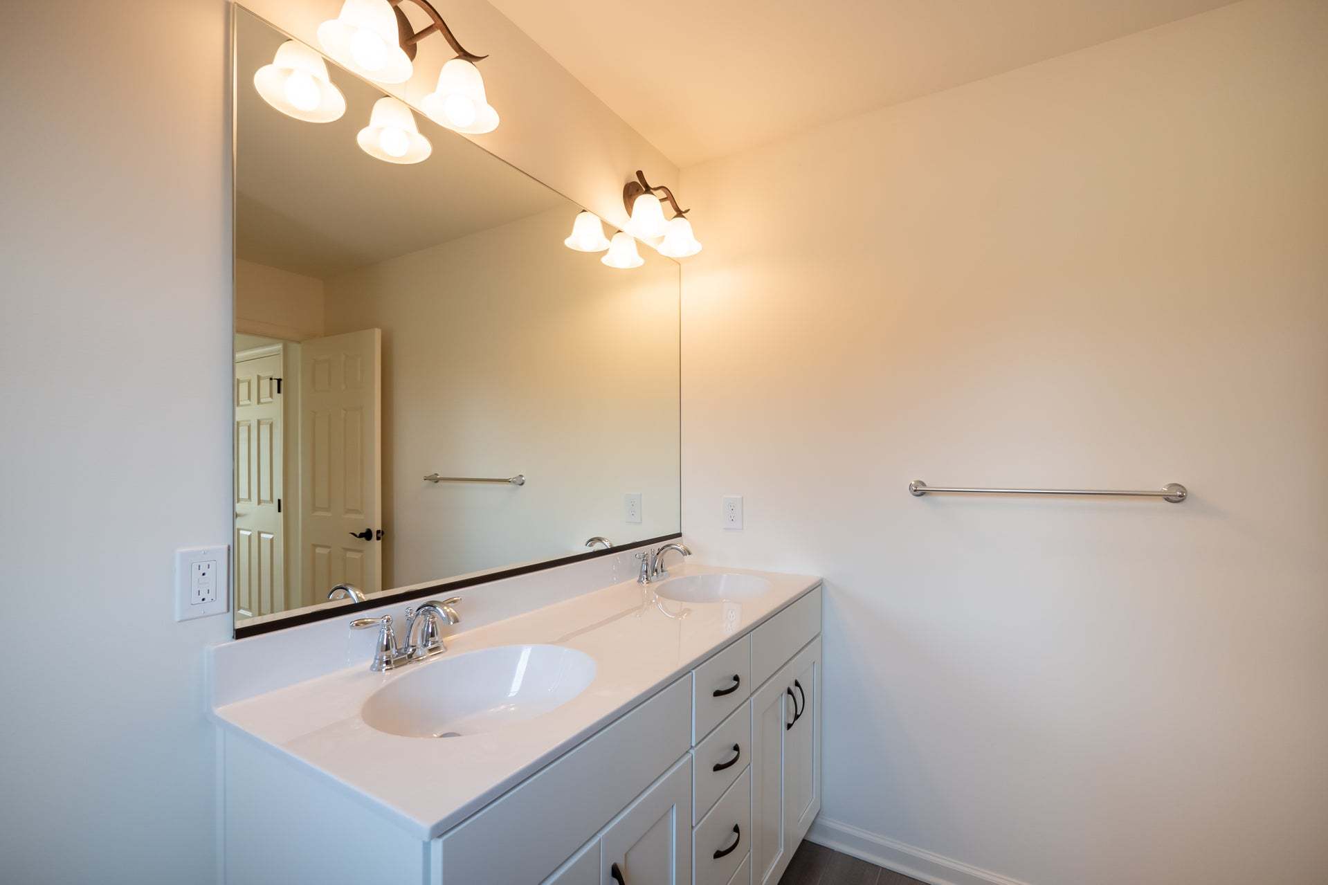 Chapman Owner's Suite