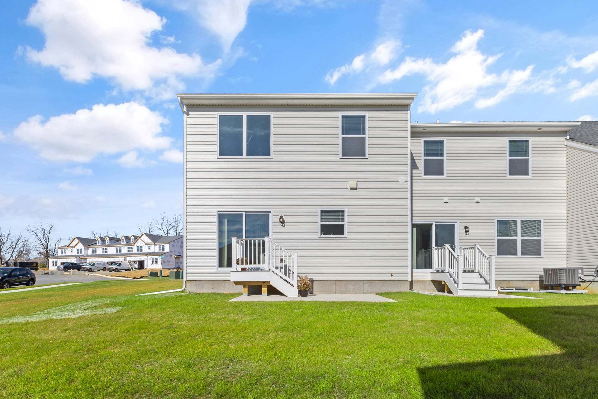 Alpine End Unit Exterior