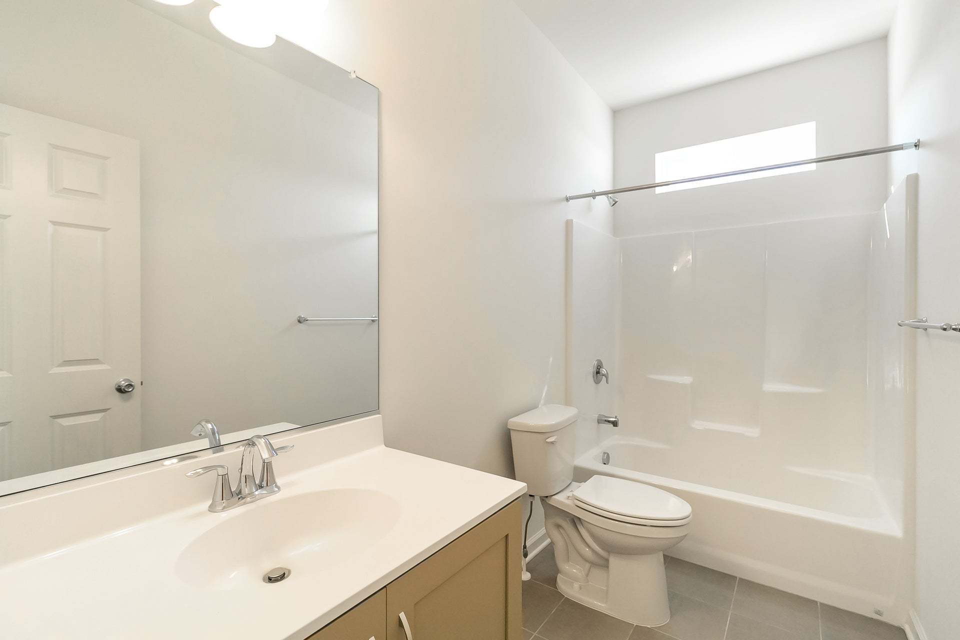 Folino Hall Bath