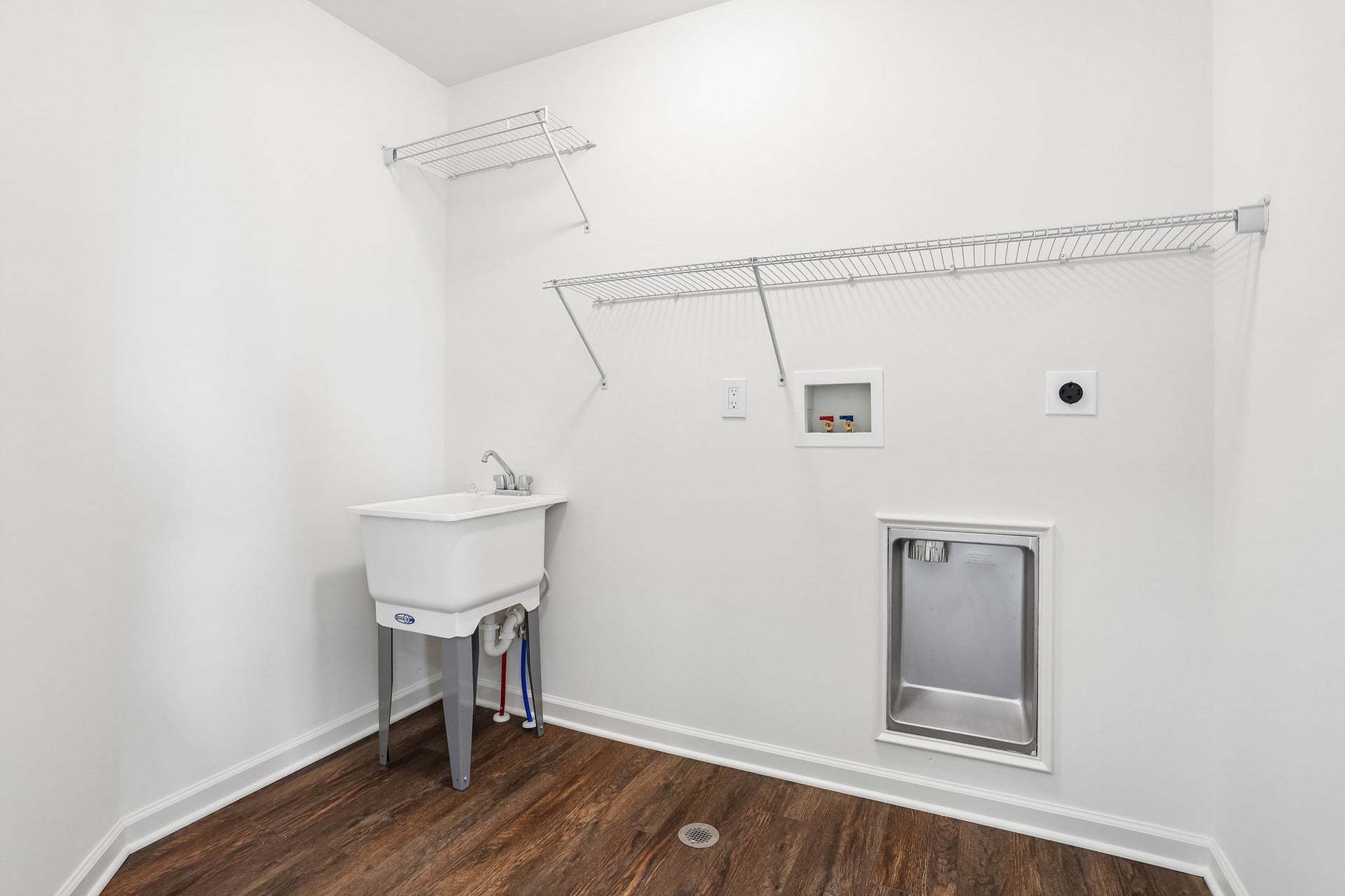 2nd Floor Laundry Room