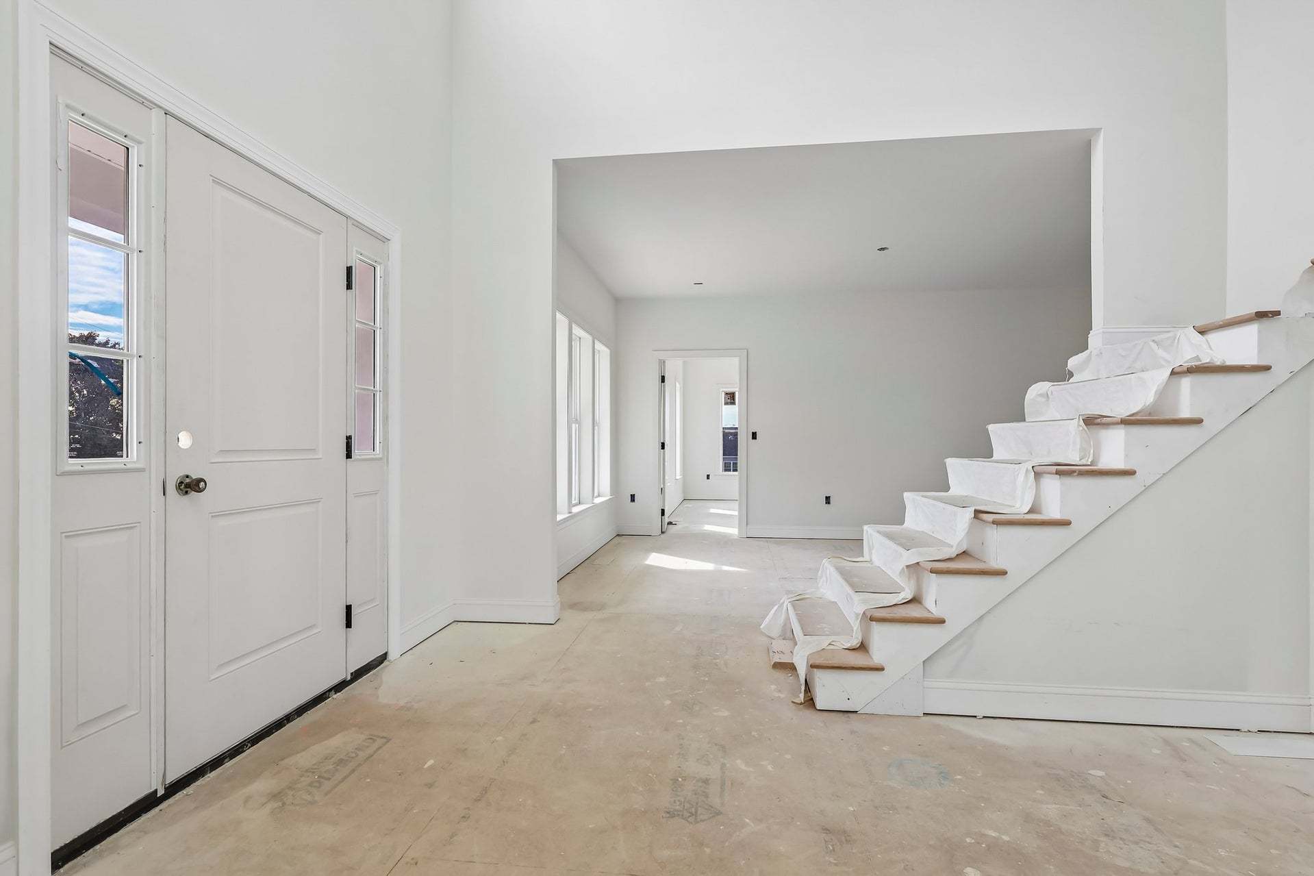 Preakness 2-Story Foyer