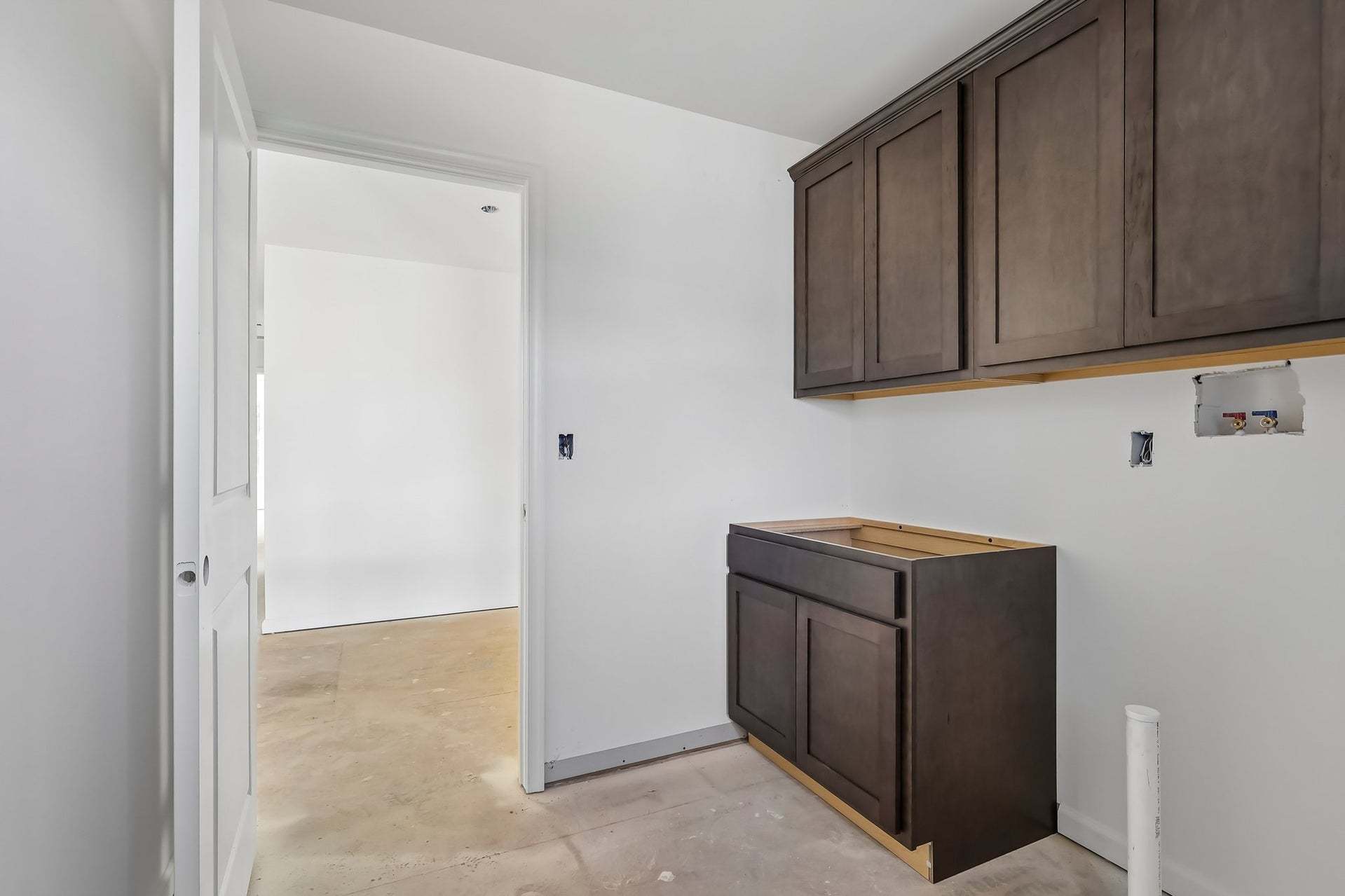 Preakness 2nd Floor Laundry Room