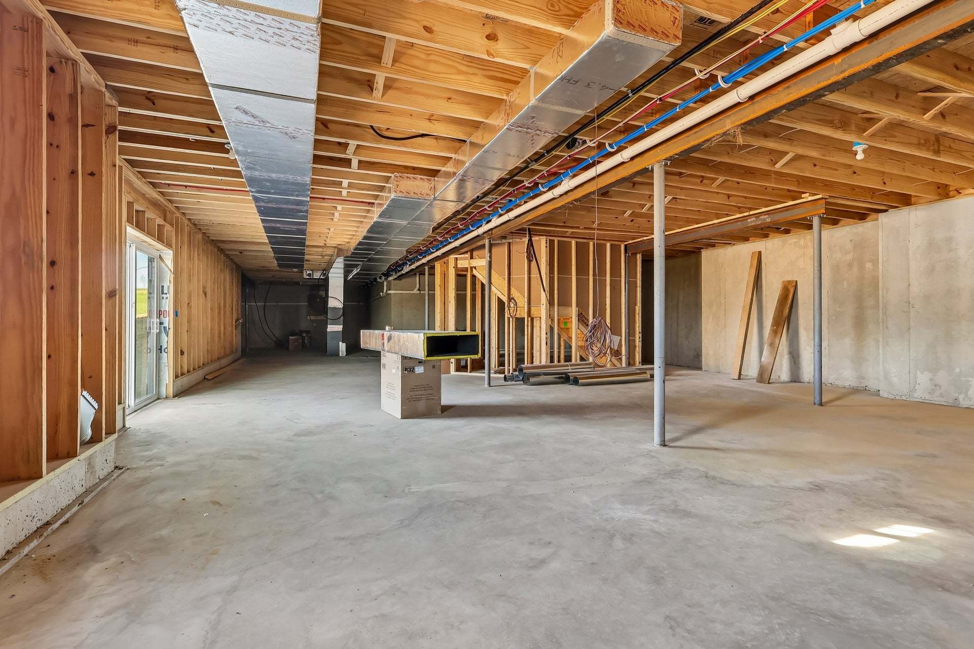 Preakness 9' Walkout Basement