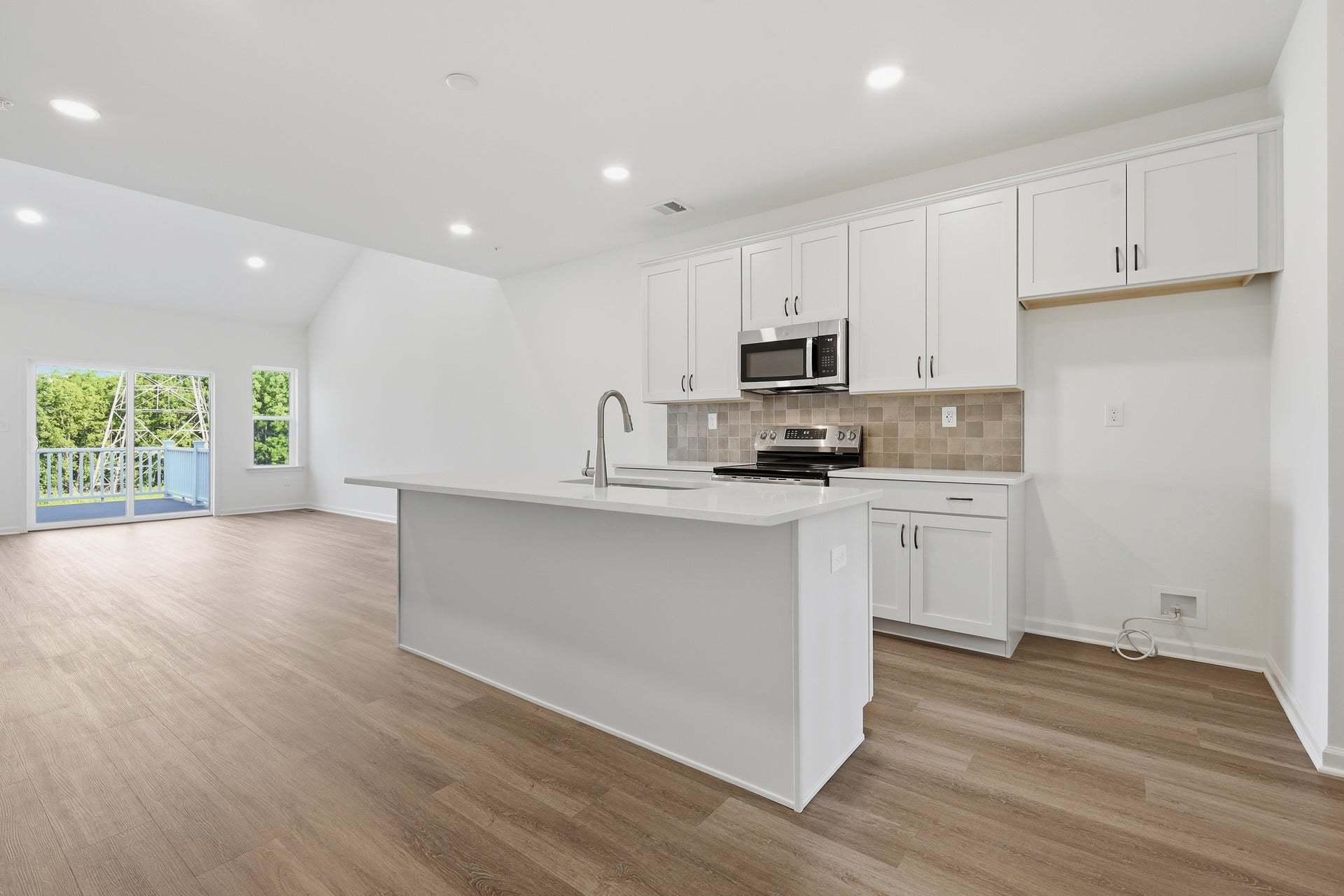 Alabaster Collection Showcased *Note - Not a Grayson floor plan*