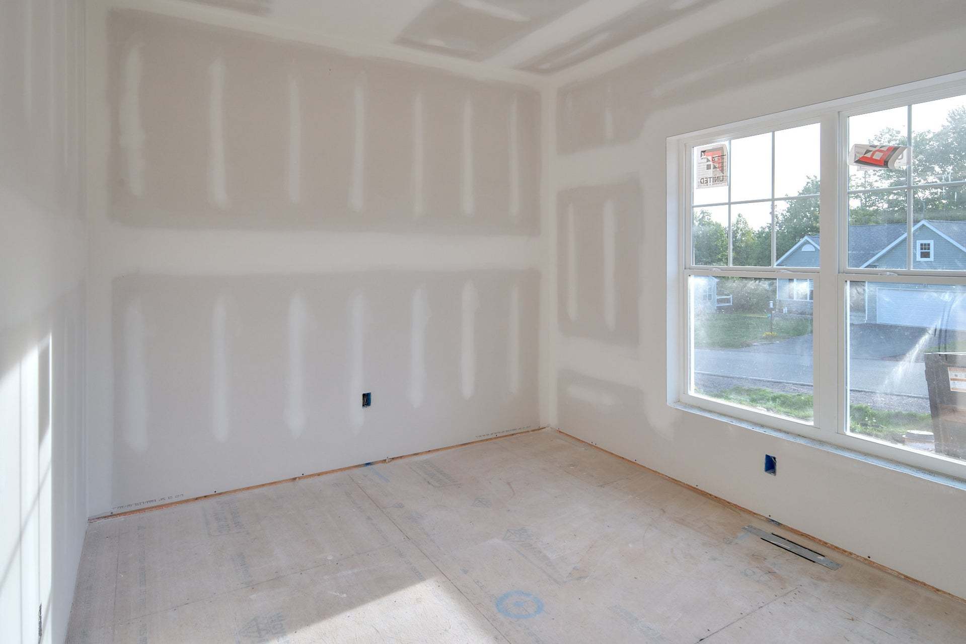 Bedroom #2/Study