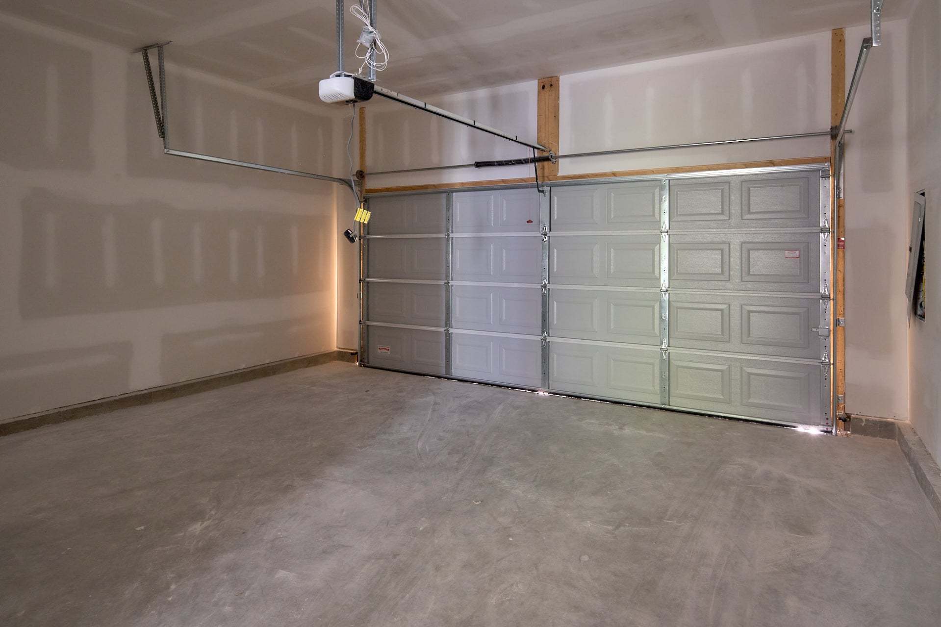2-Car Garage