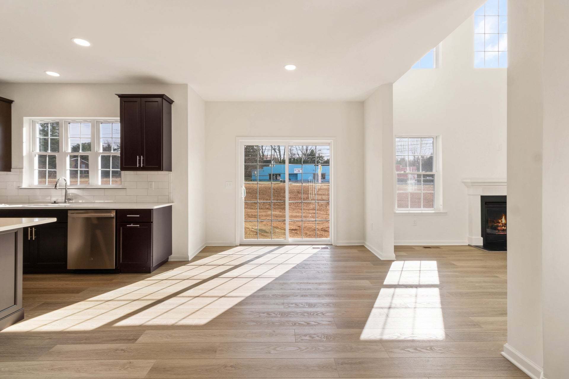 Churchill Kitchen & Nook