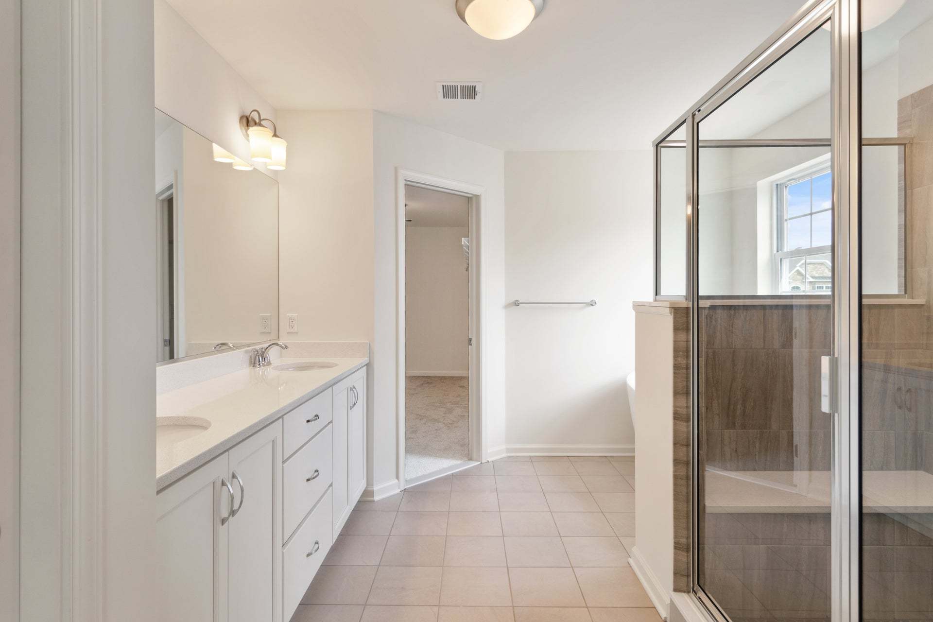 Churchill Owner's Bath with Optional Slipper Tub