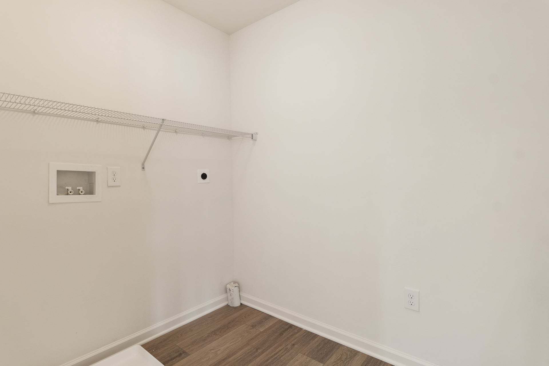 Churchill 2nd Floor Laundry Room