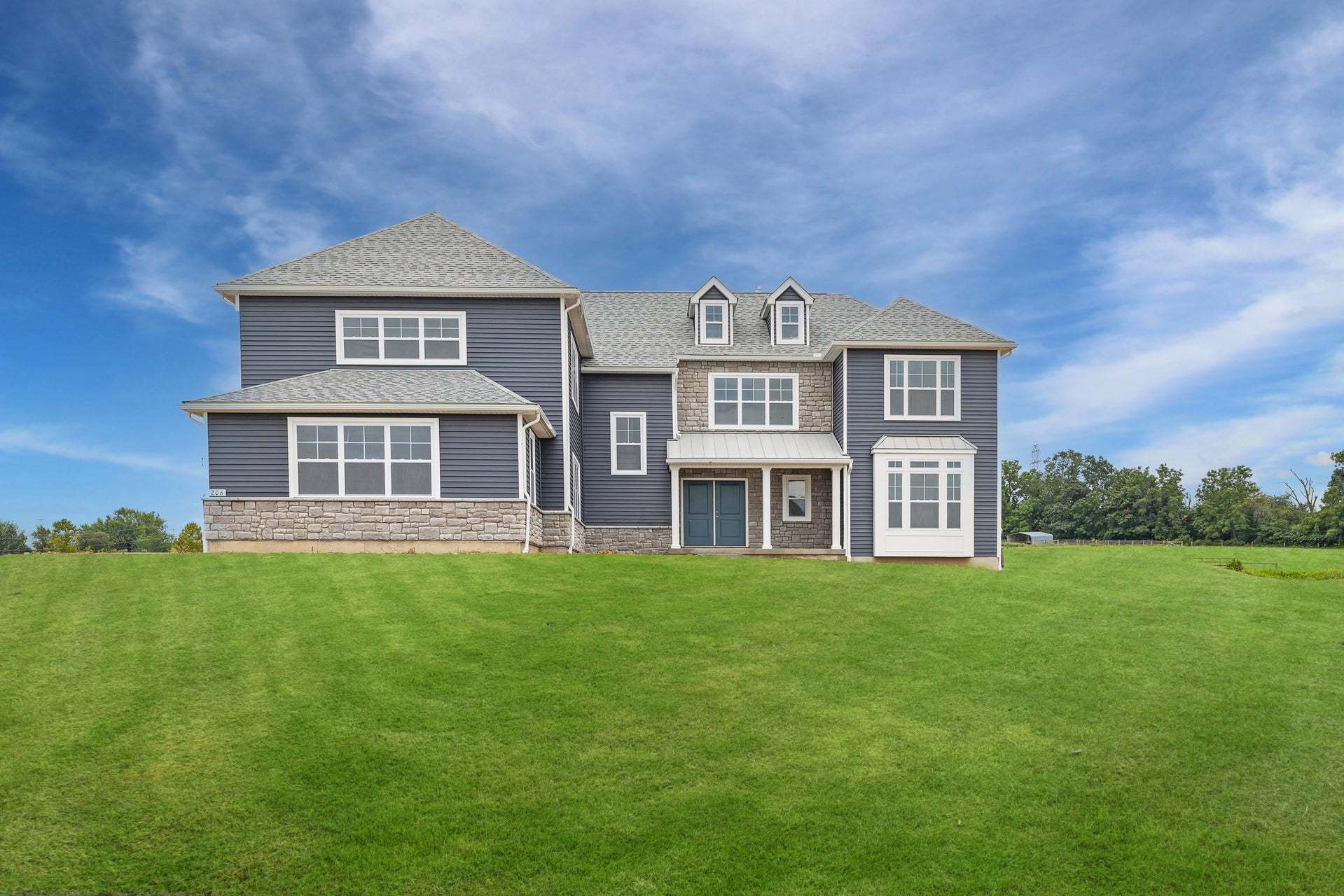 Maverick Traditional Exterior