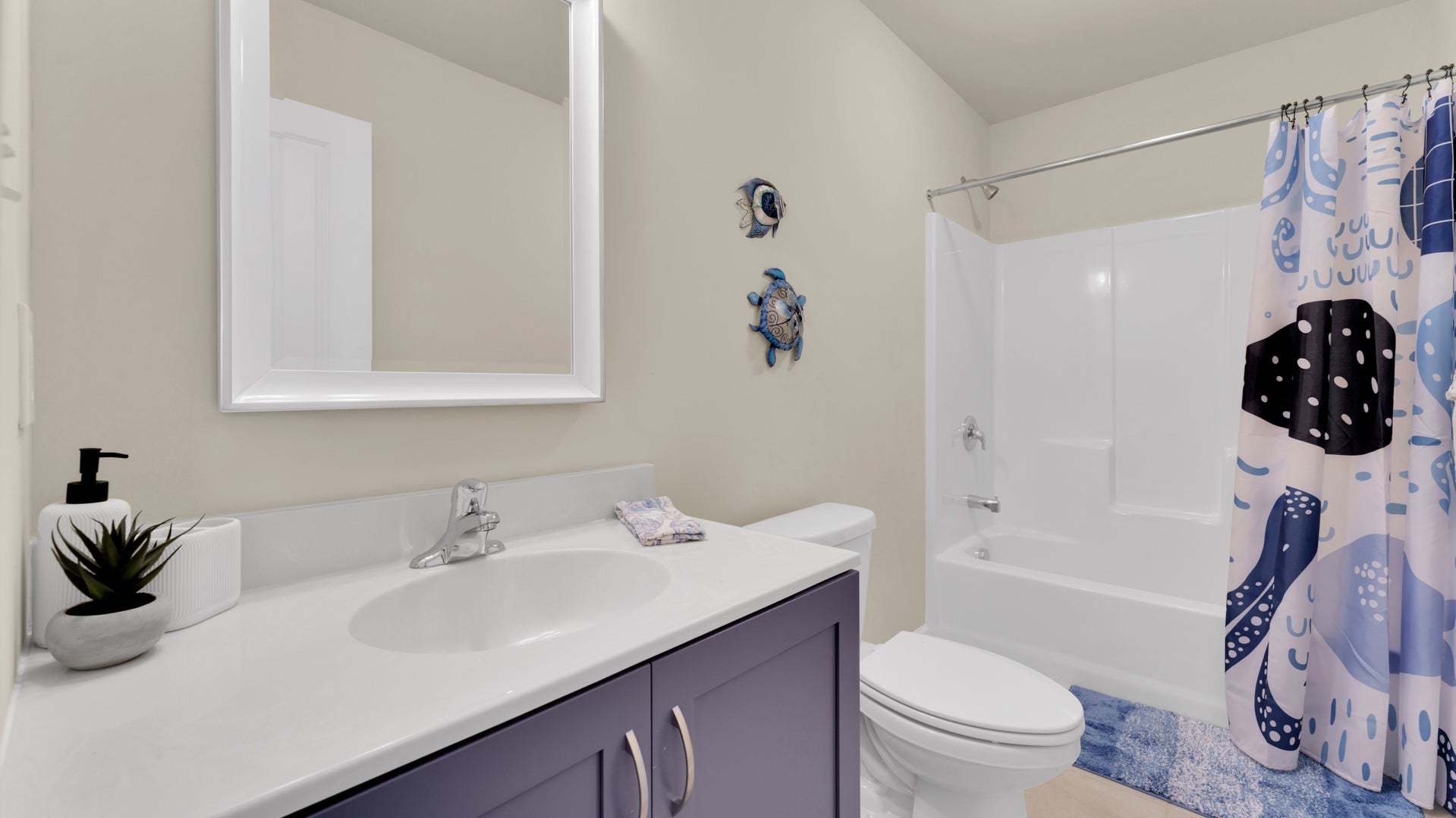 Madison Hall Bath