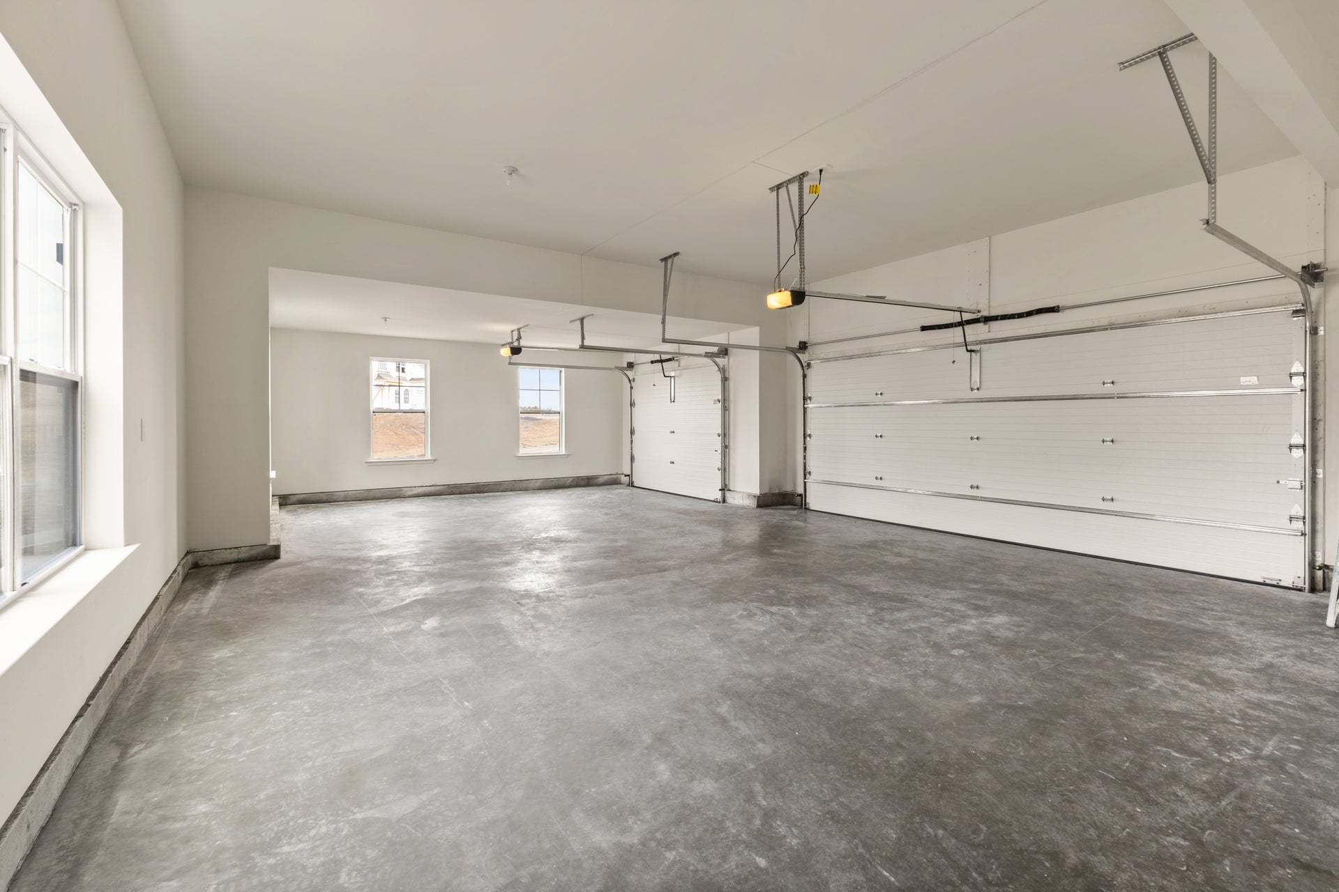 Maverick 3-Car Garage