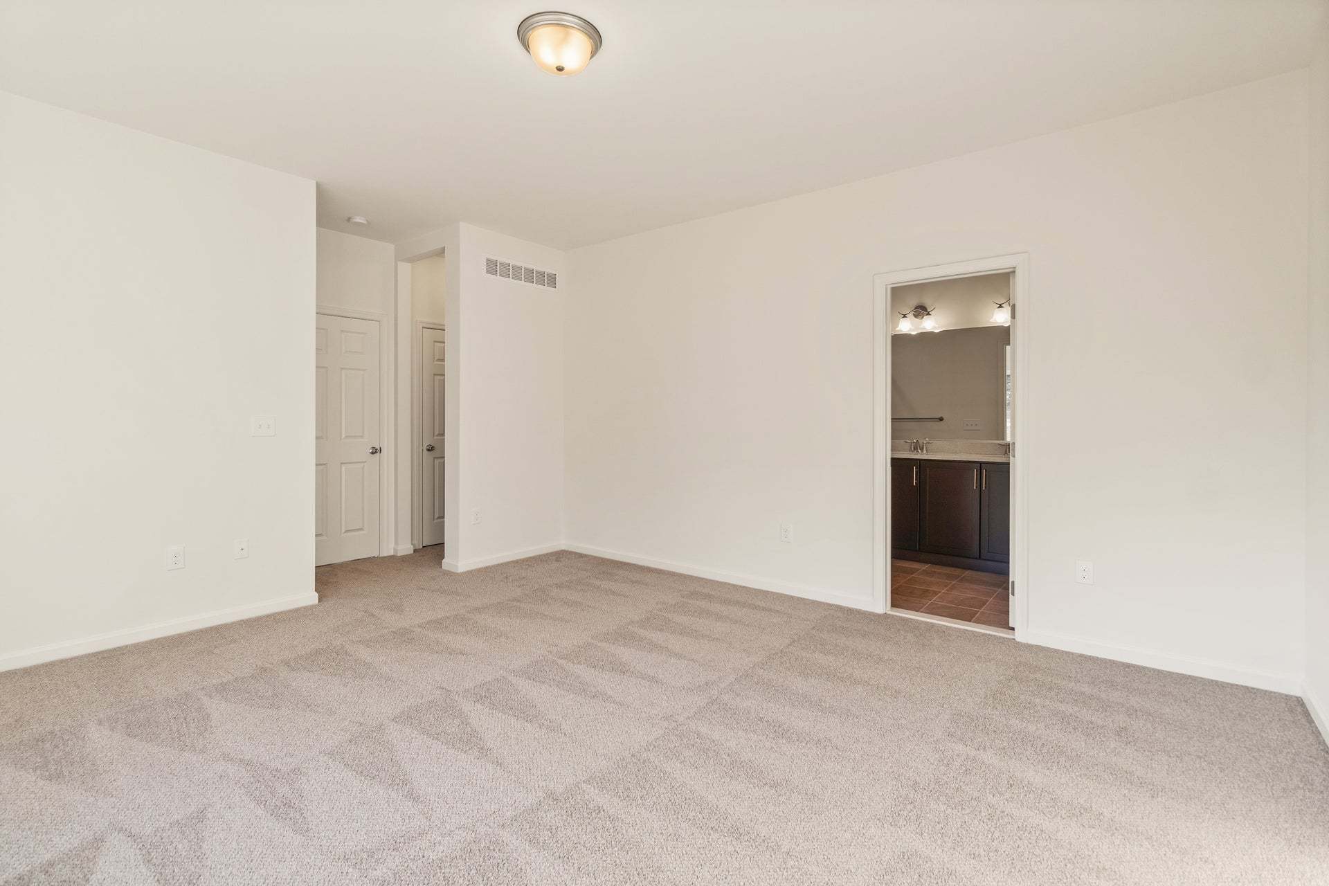 Vinecrest Owner's Suite