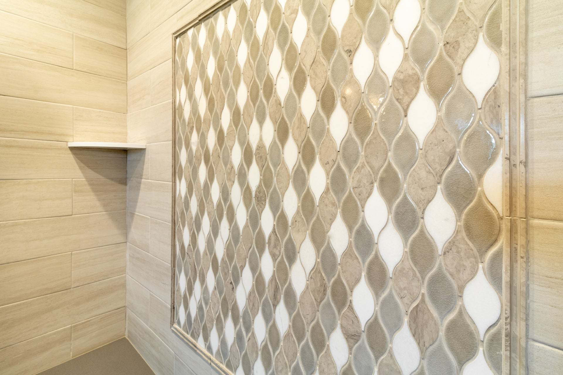Vinecrest Owner's Bath