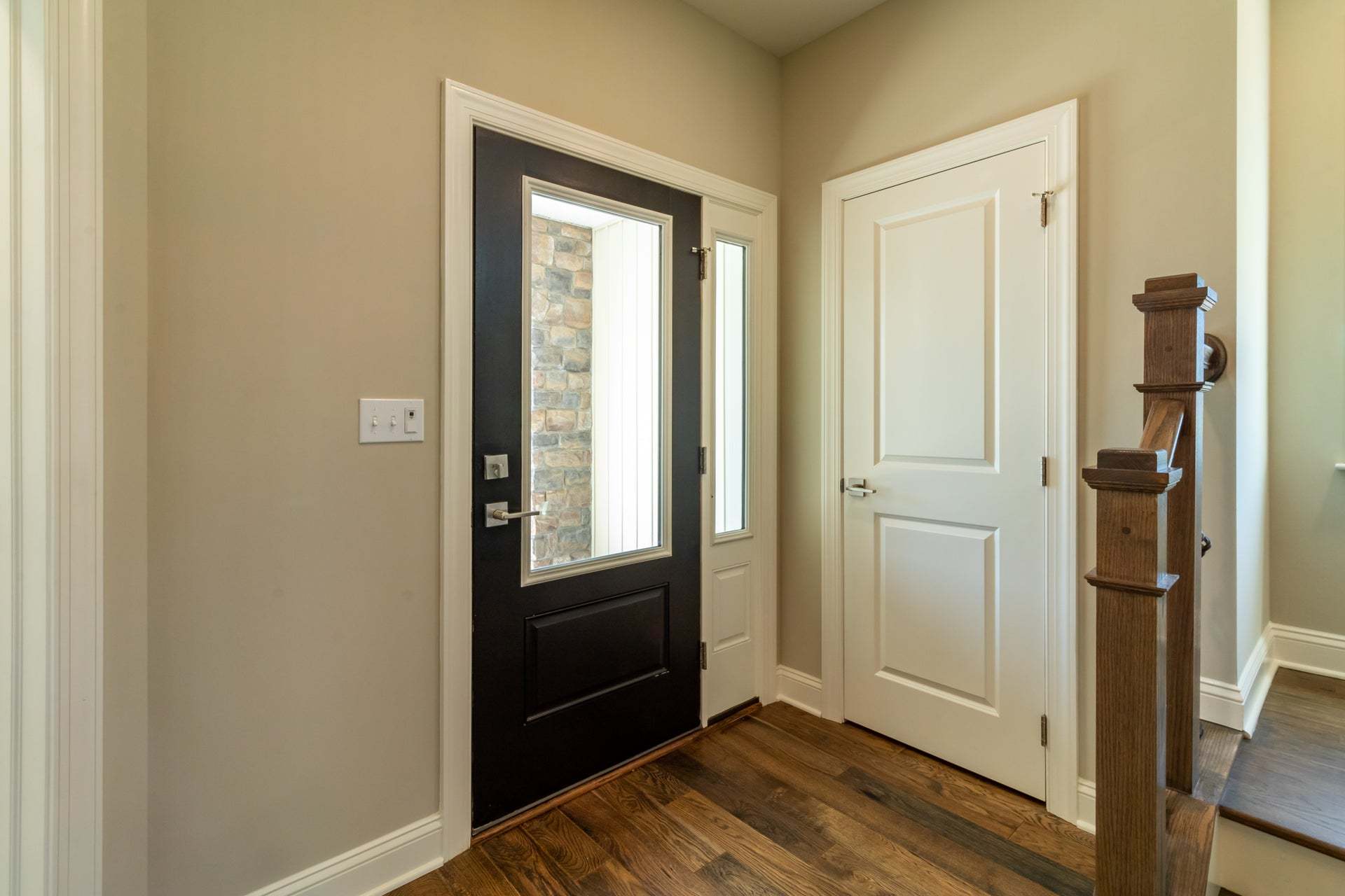 Vinecrest Foyer