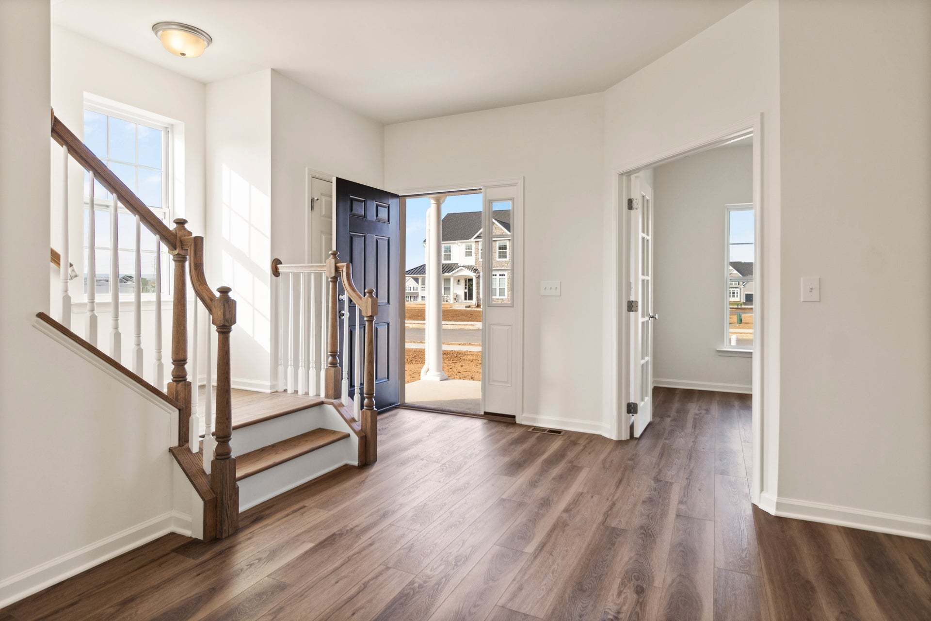 Vinecrest Foyer