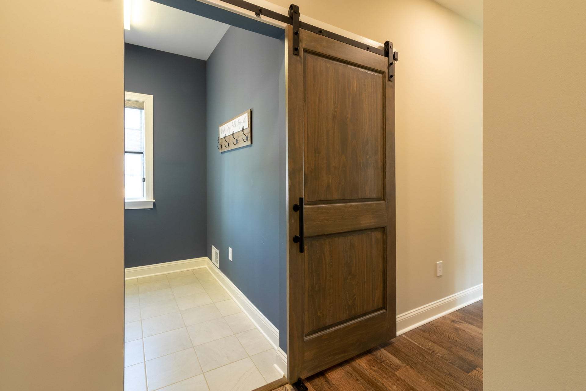 Vinecrest Laundry Room