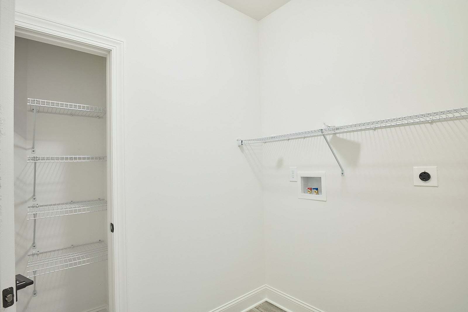 Folino Laundry Room