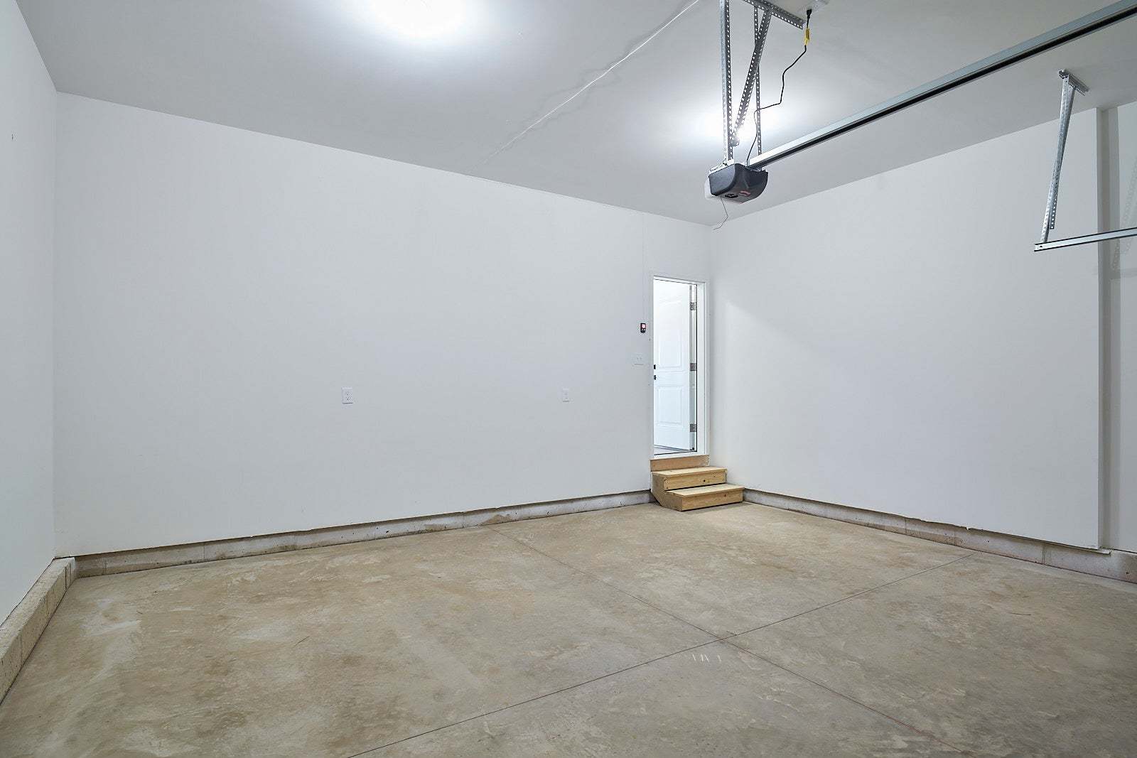 Folino 2-Car Garage