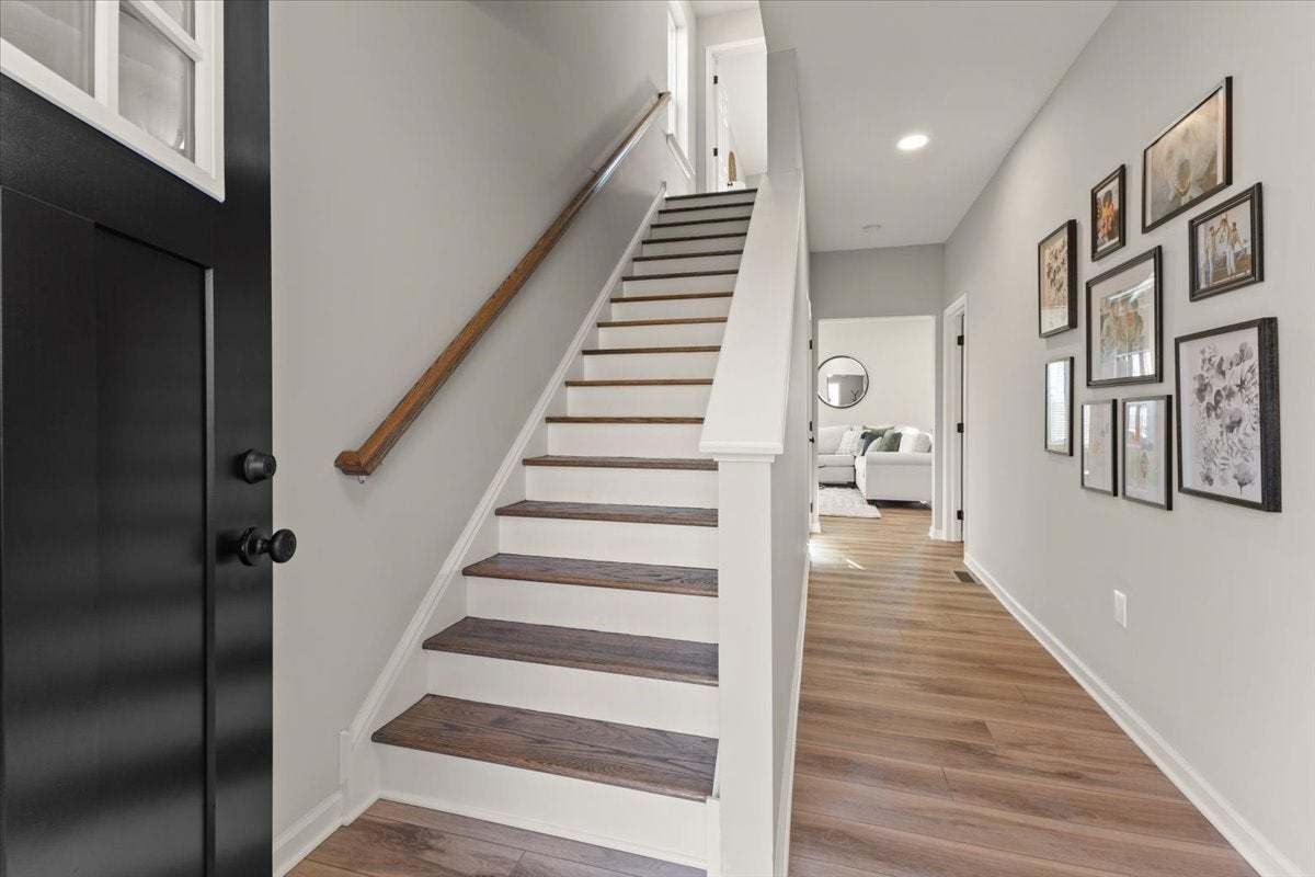 Mia Foyer