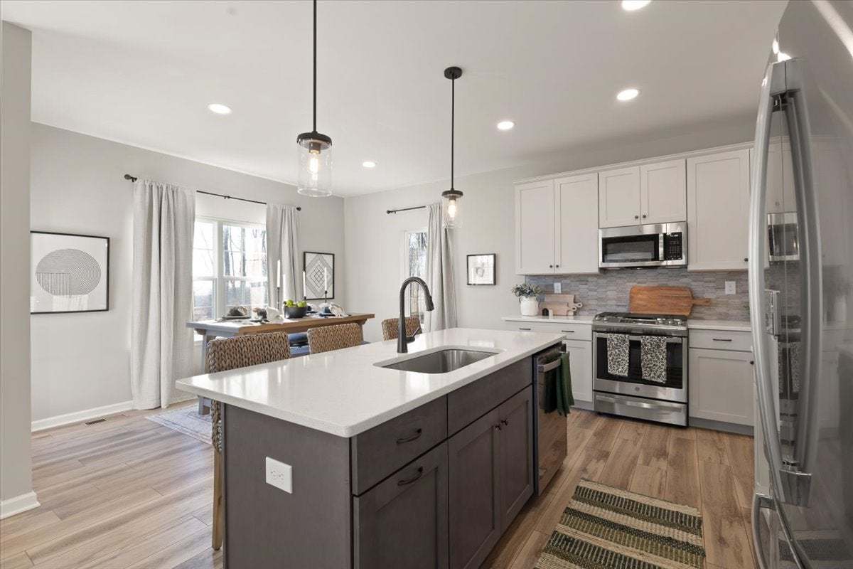 Mia Kitchen