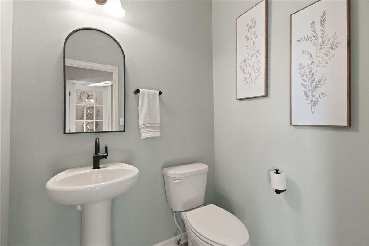 Mia Powder Room