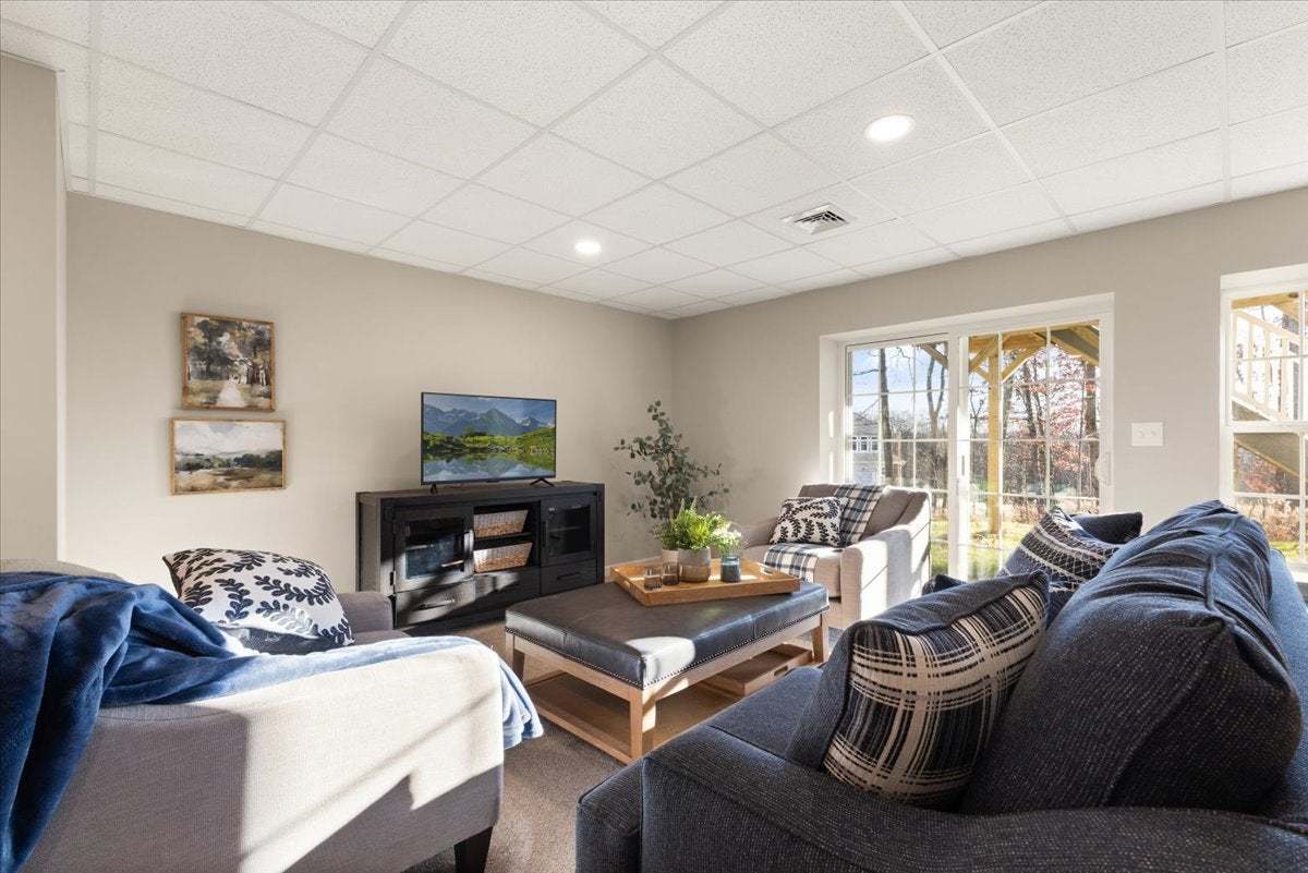 Mia Optional Finished Basement