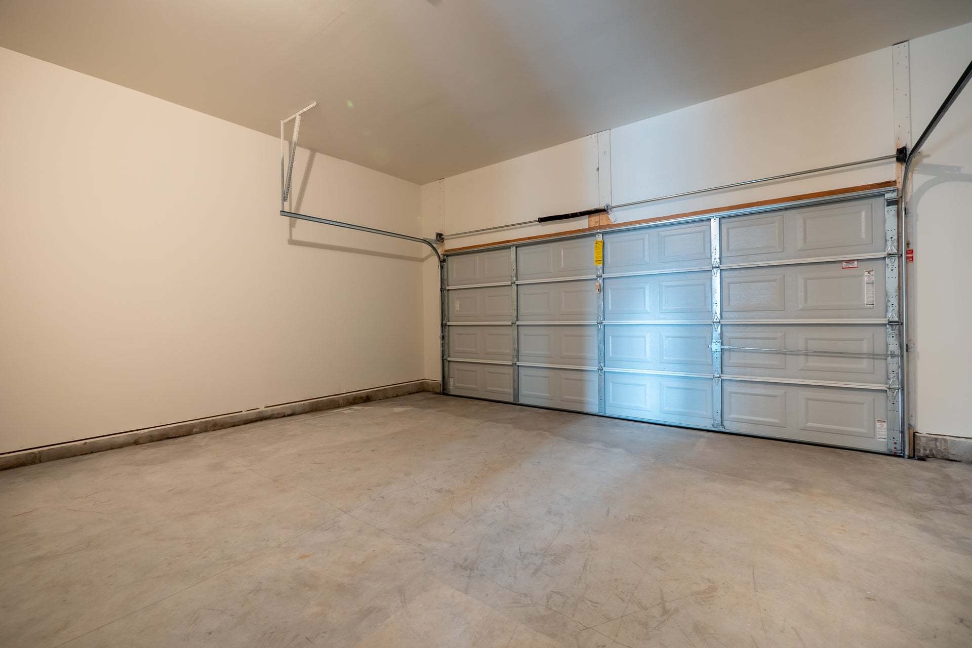 Pinehurst 2-Car Garage