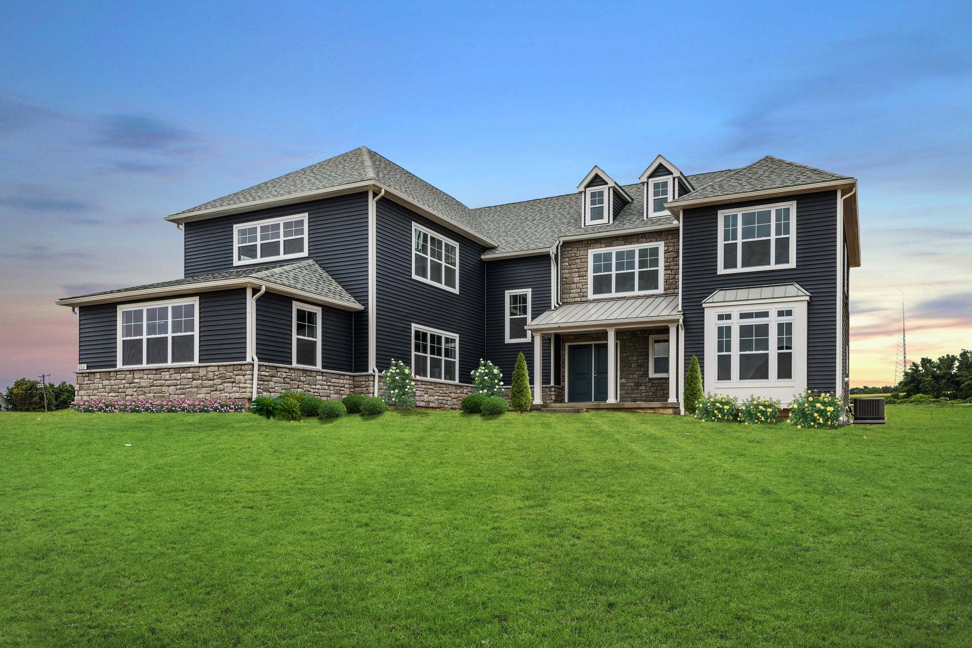 Maverick Traditional Exterior