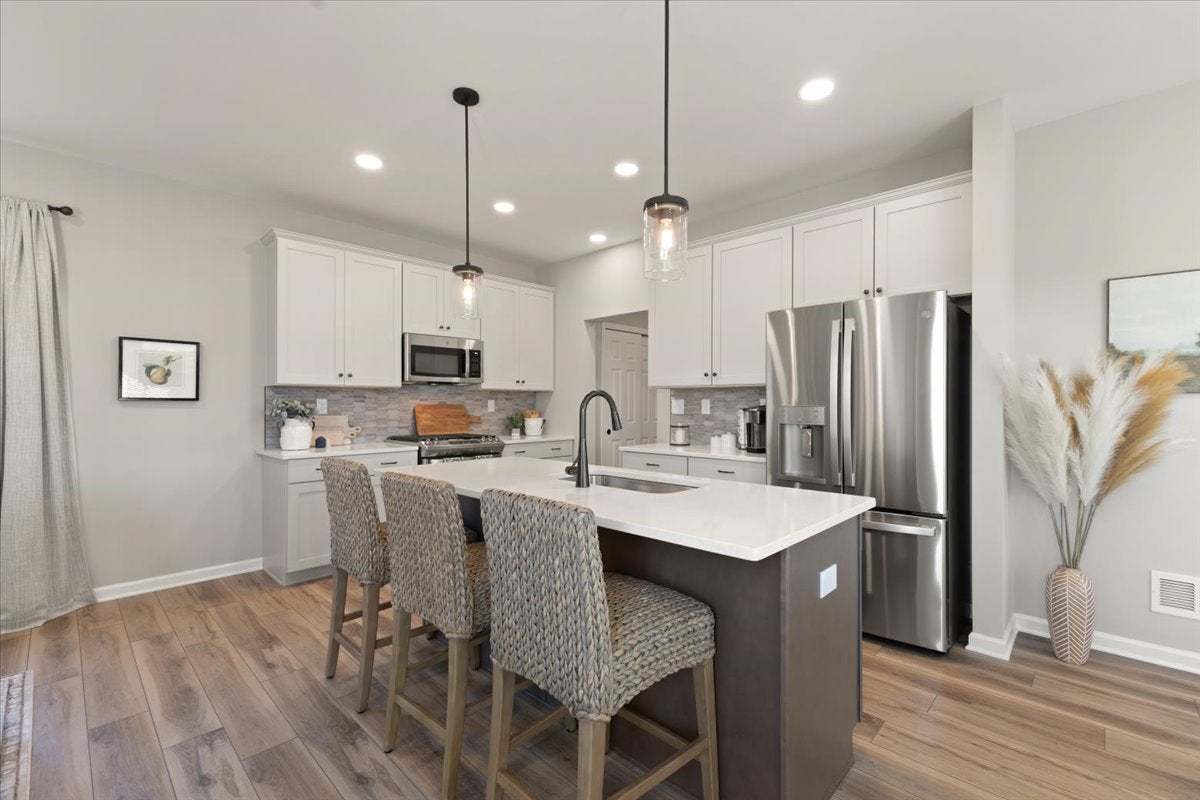 Mia Kitchen