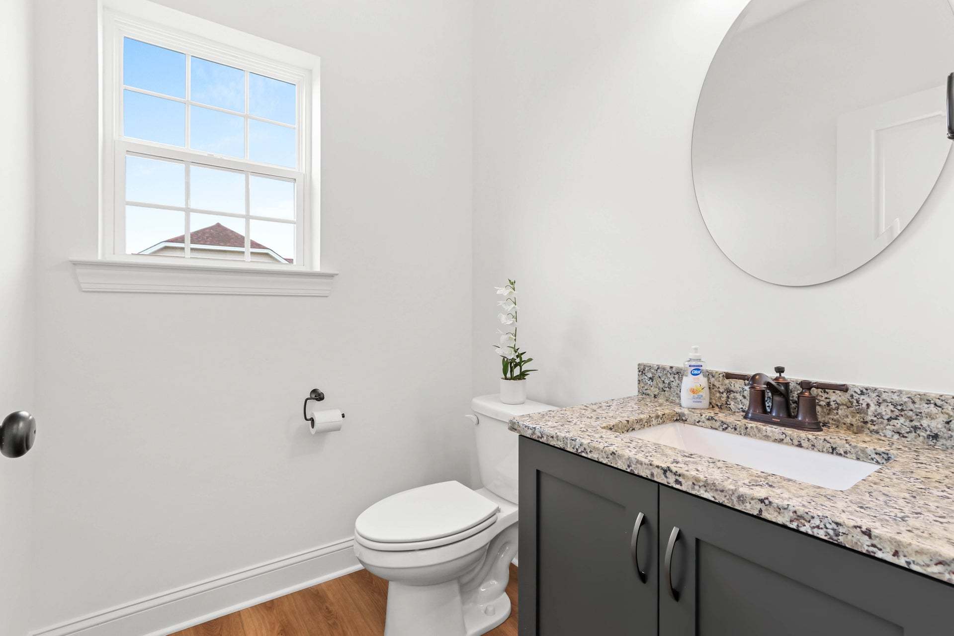 Breckenridge Grande Powder Room