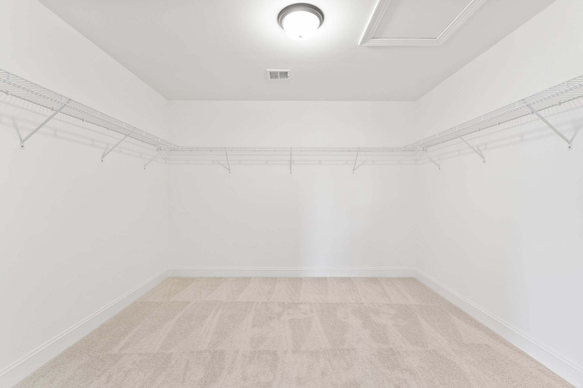 Breckenridge Grande Owners' Closet